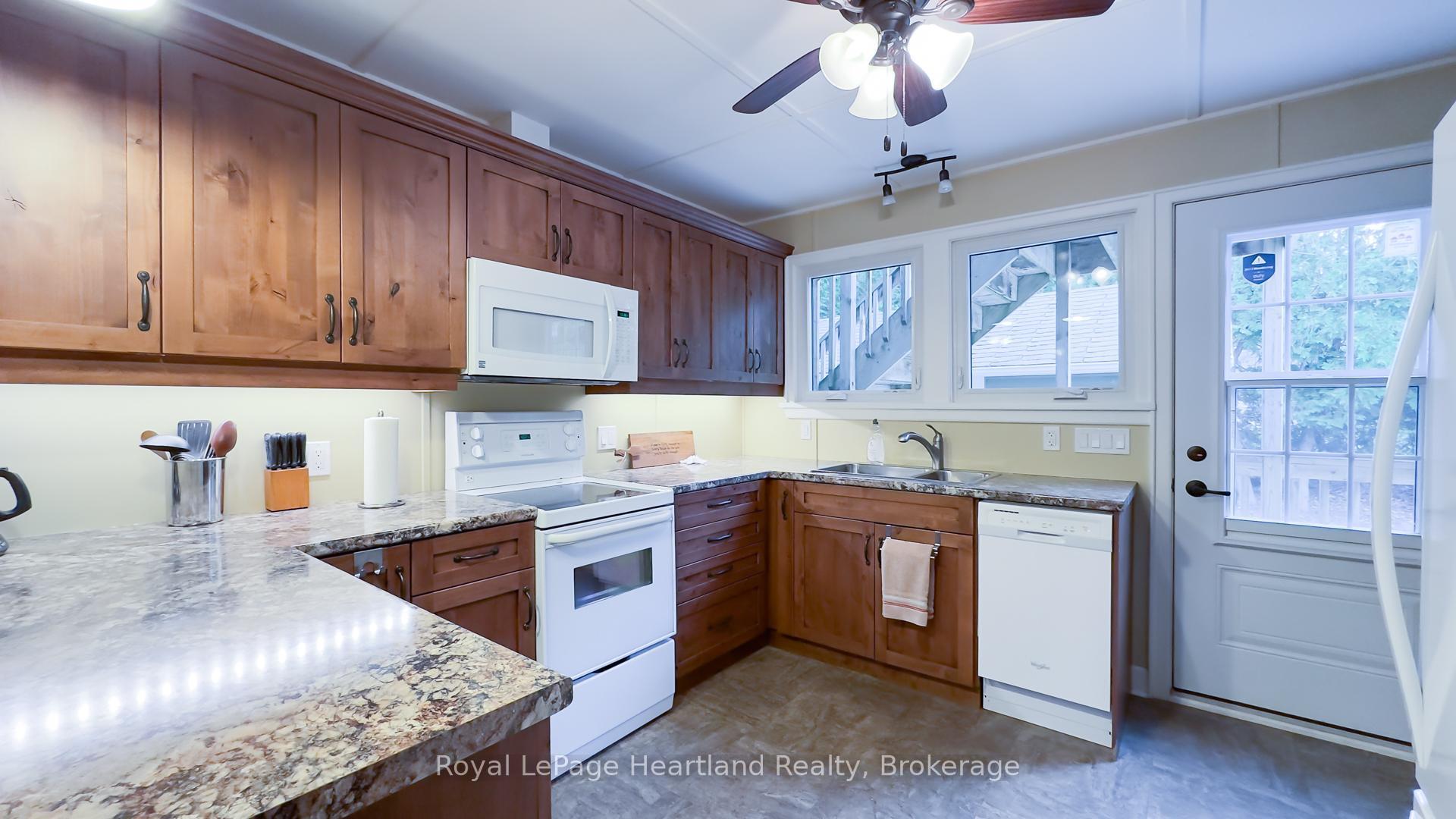 Photo 11 of 8 Cedar Drive, Bluewater, Bayfield — HOMEH