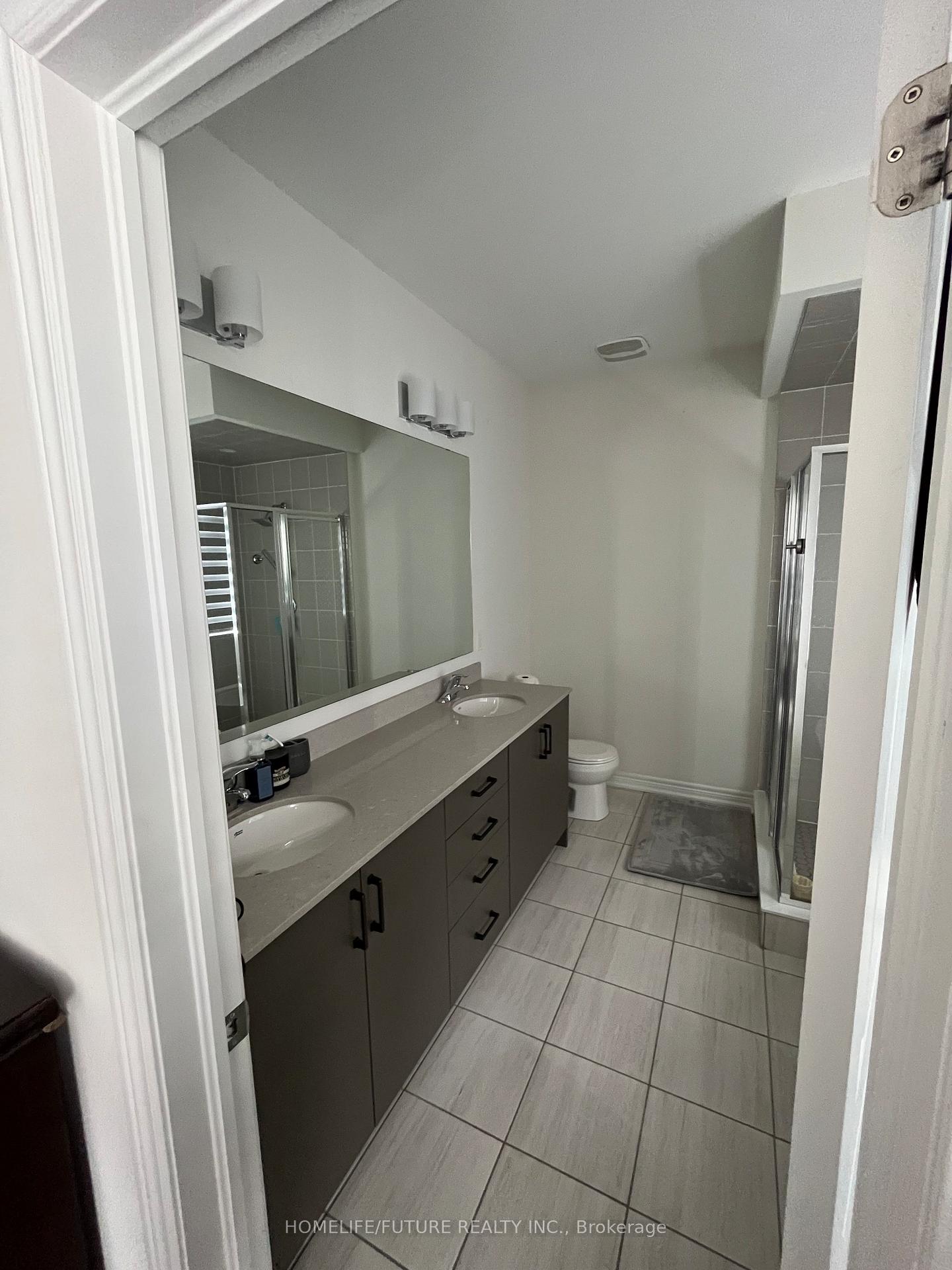 Photo 7 of 34 Bellefond Street, Vaughan, Kleinburg — HOMEH