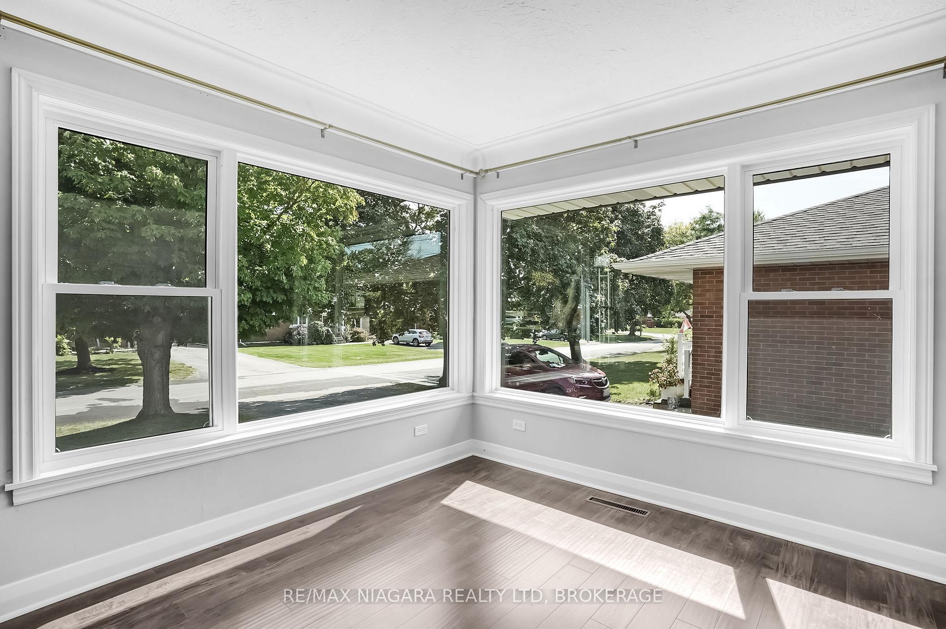 Photo 3 of 85 Diffin Drive, Welland, Prince Charles — HOMEH