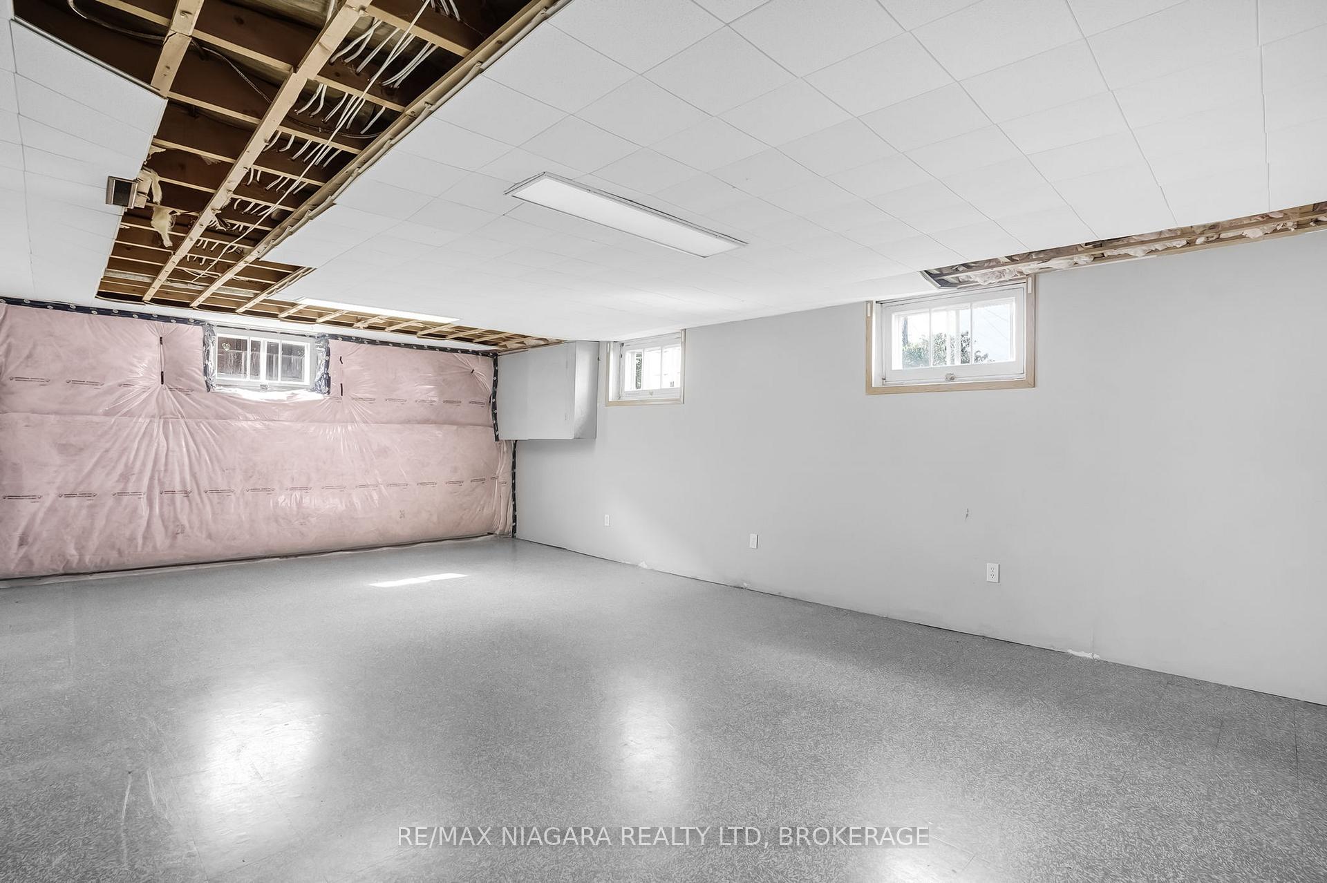 Photo 32 of 85 Diffin Drive, Welland, Prince Charles — HOMEH