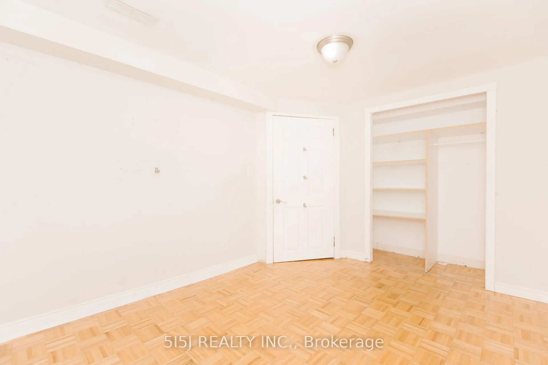 Photo 8 of 14190 Yonge Street, Aurora, Aurora Estates — HOMEH