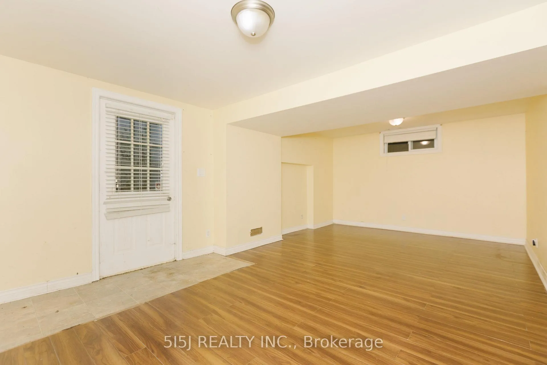 Photo 15 of 14190 Yonge Street, Aurora, Aurora Estates — HOMEH