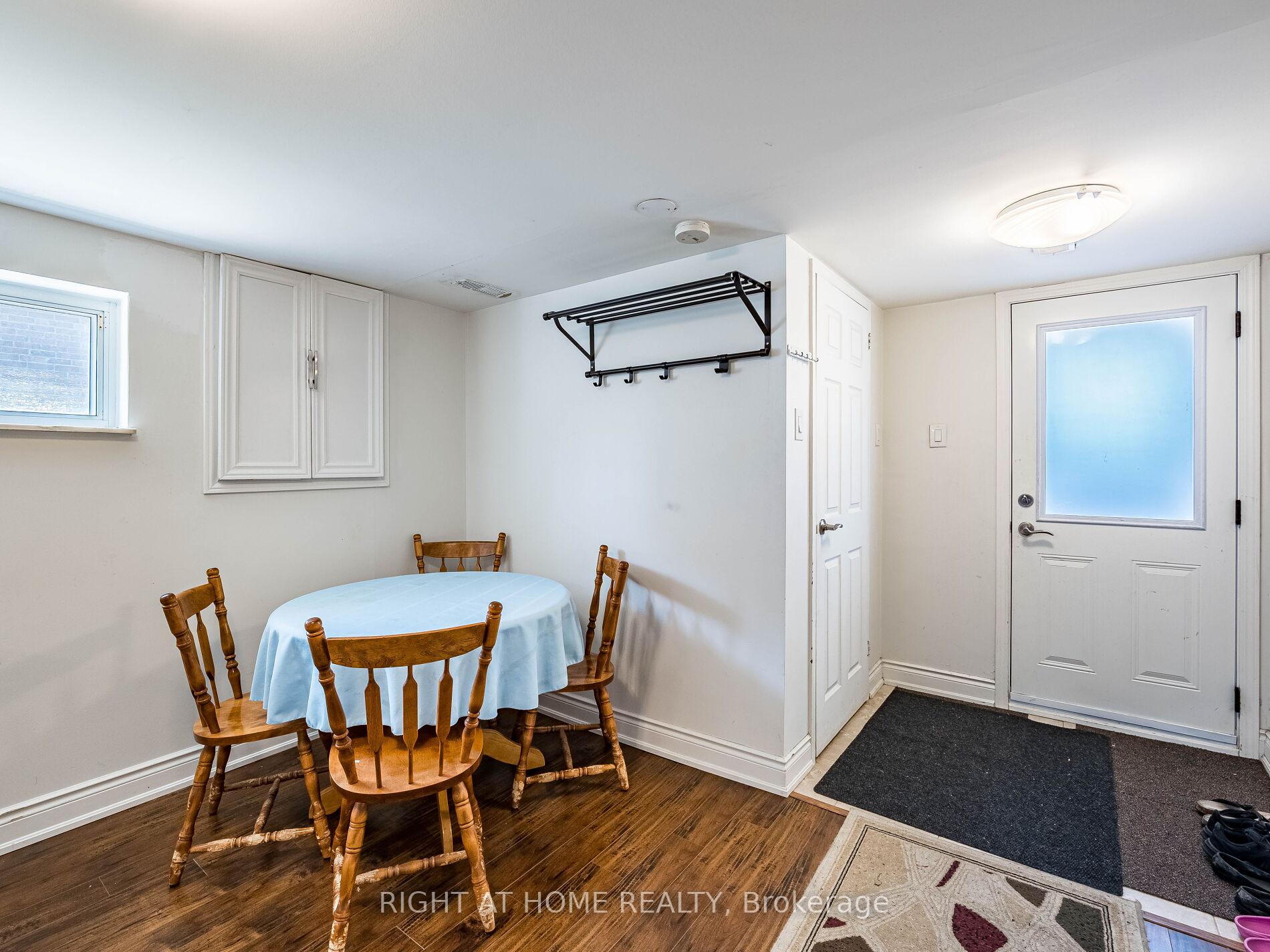 Photo 39 of 23 North Humber Drive, Vaughan, West Woodbridge — HOMEH