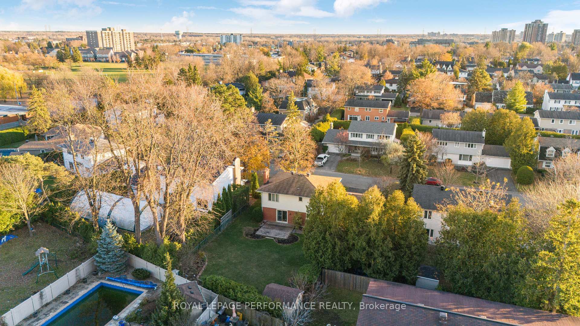 Photo 6 of 1883 Fairmeadow Crescent, Ottawa, Guildwood Estates - Urbandale Acres — HOMEH