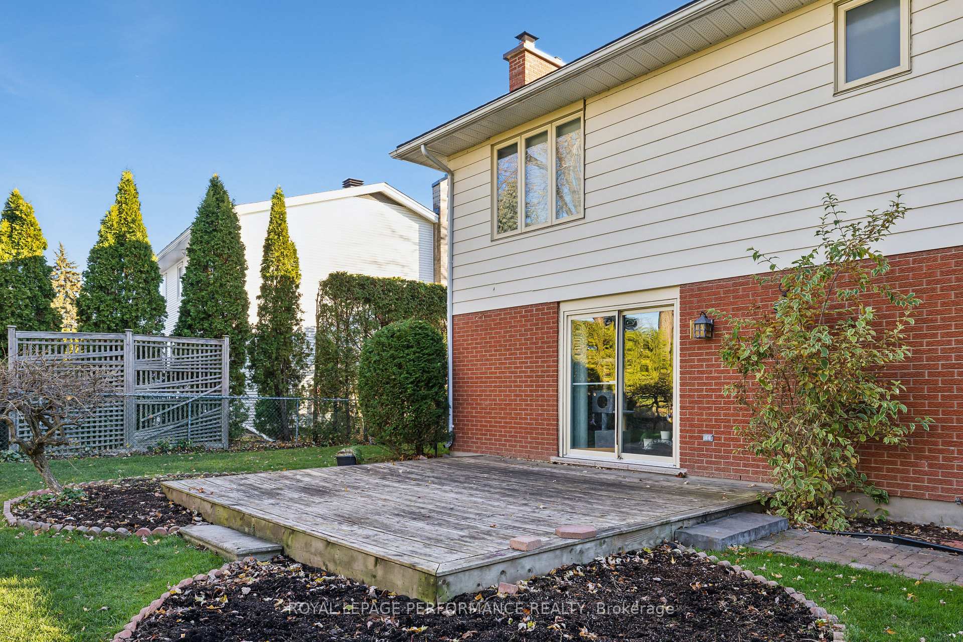 Photo 14 of 1883 Fairmeadow Crescent, Ottawa, Guildwood Estates - Urbandale Acres — HOMEH