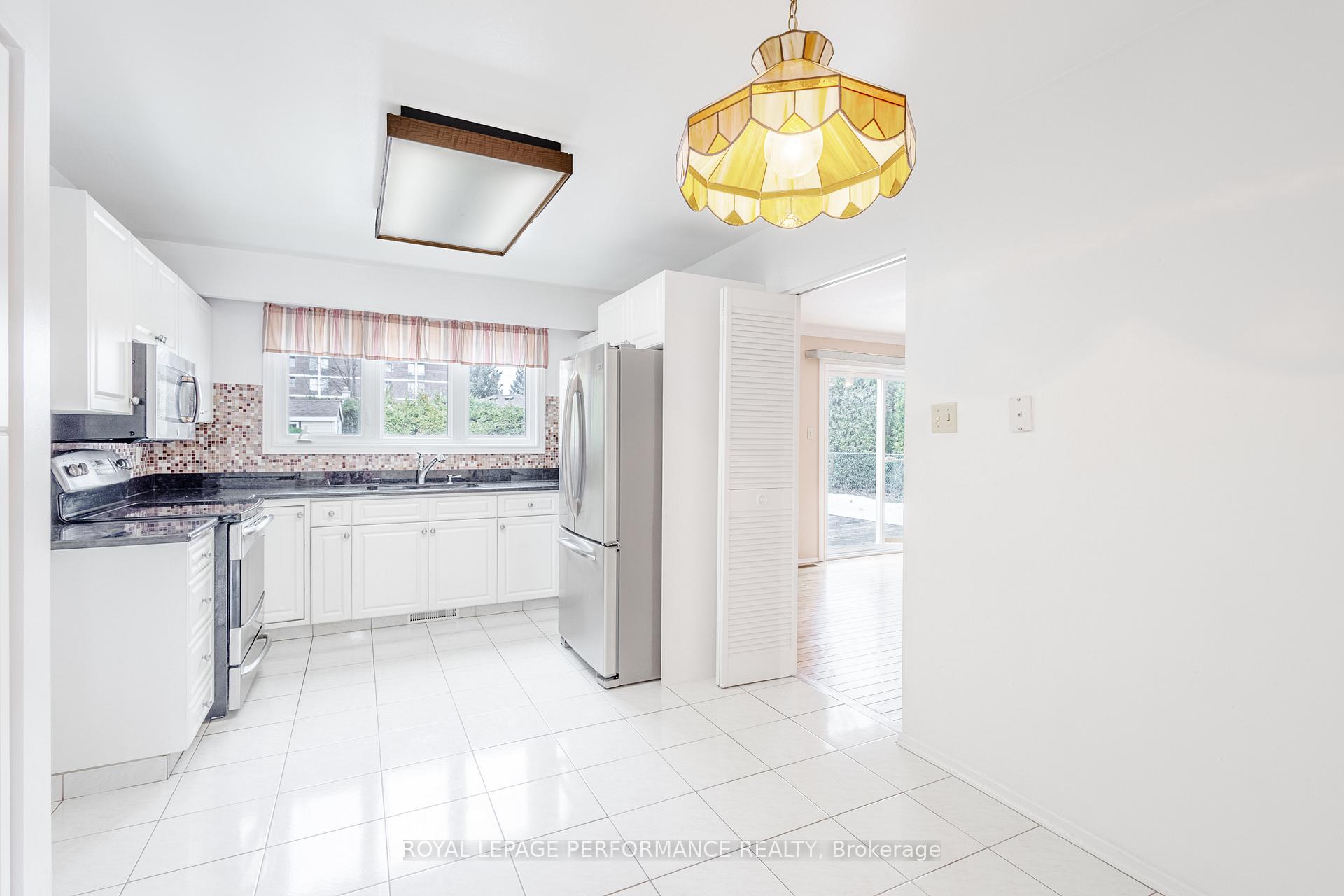 Photo 20 of 1883 Fairmeadow Crescent, Ottawa, Guildwood Estates - Urbandale Acres — HOMEH