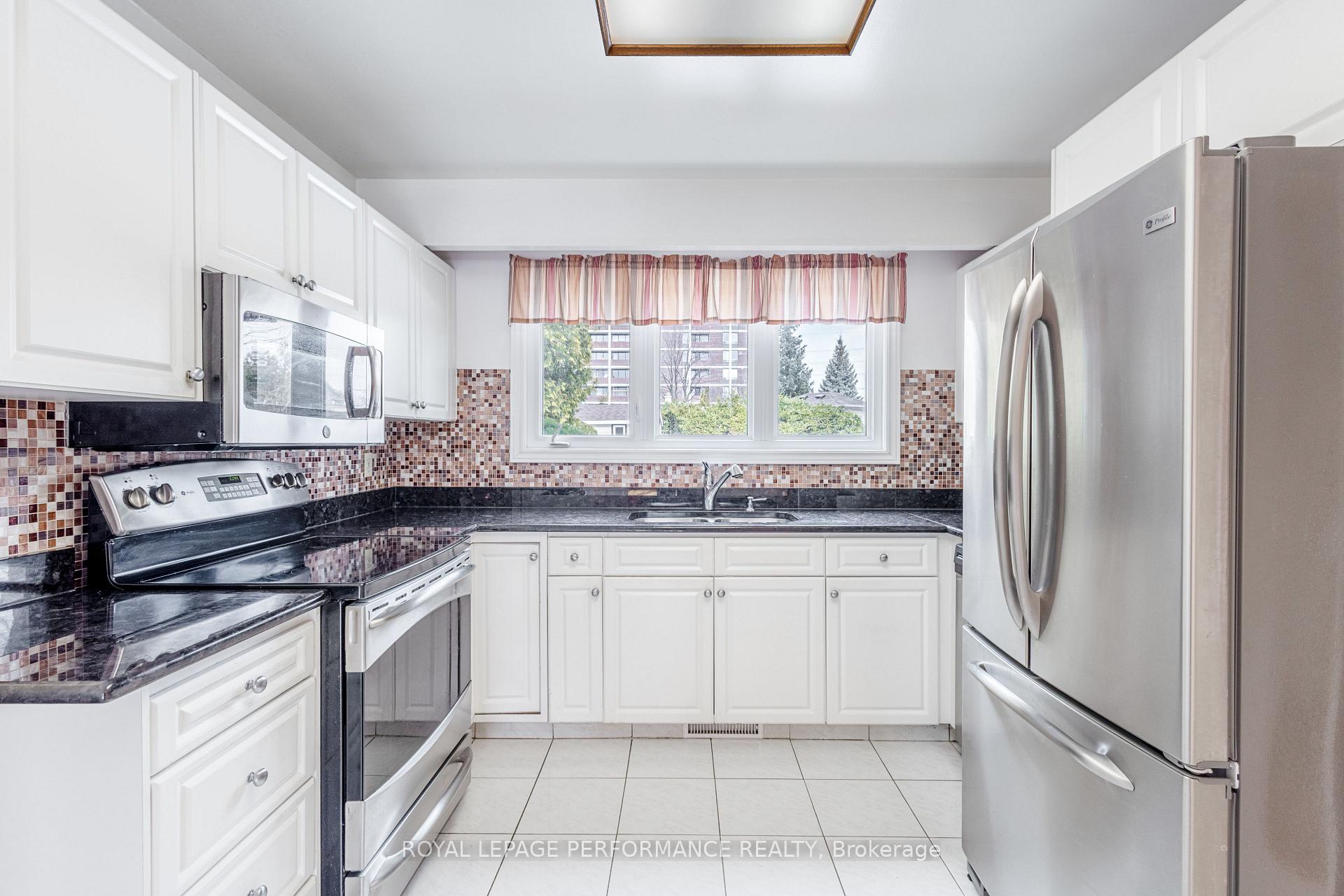 Photo 21 of 1883 Fairmeadow Crescent, Ottawa, Guildwood Estates - Urbandale Acres — HOMEH