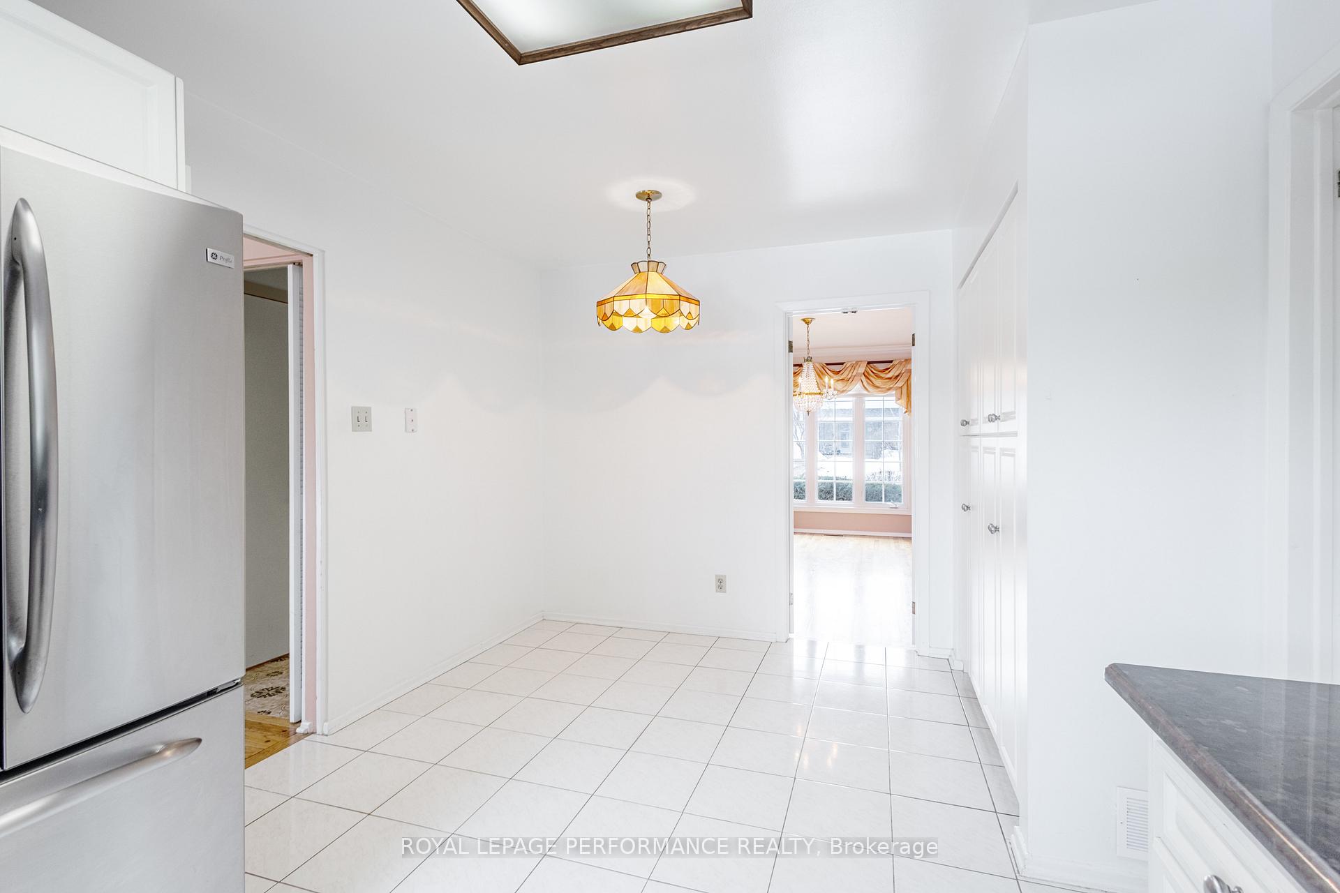 Photo 22 of 1883 Fairmeadow Crescent, Ottawa, Guildwood Estates - Urbandale Acres — HOMEH