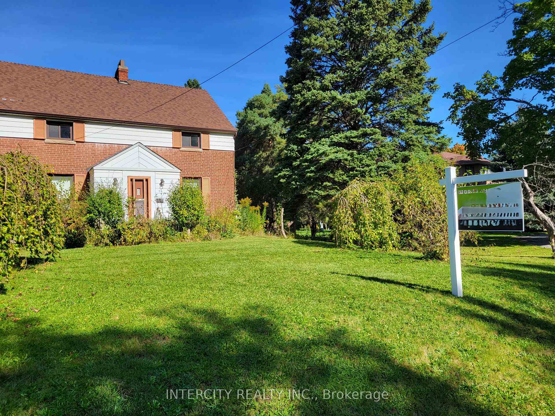 Photo 3 of 72 Arnold Avenue, Vaughan, Crestwood-Springfarm-Yorkhill — HOMEH