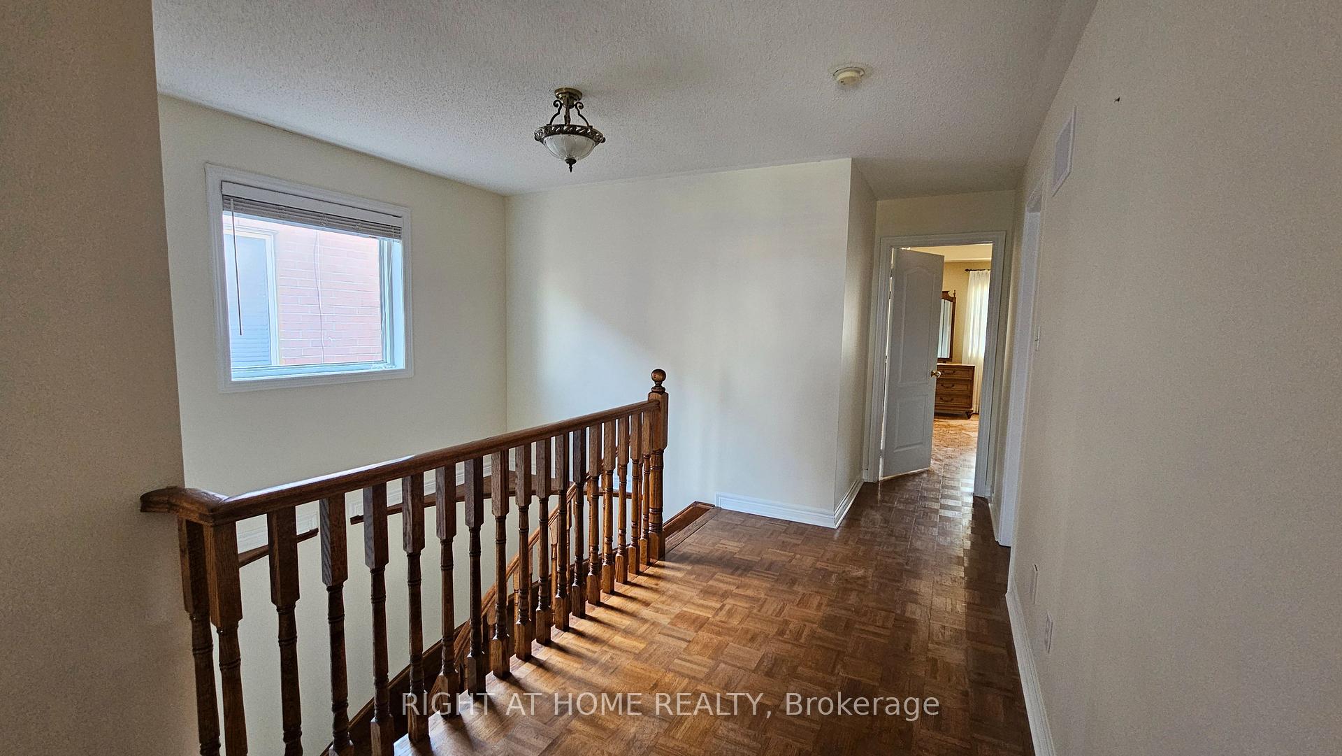 Photo 9 of 24 Mediterra Drive, Vaughan, Vellore Village — HOMEH