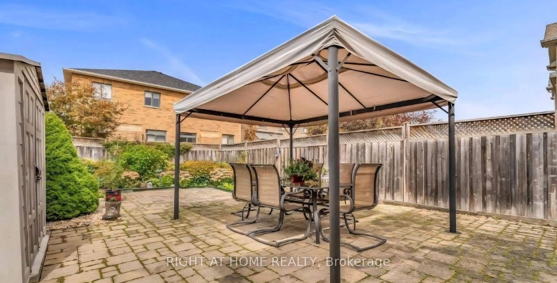 Photo 18 of 24 Mediterra Drive, Vaughan, Vellore Village — HOMEH