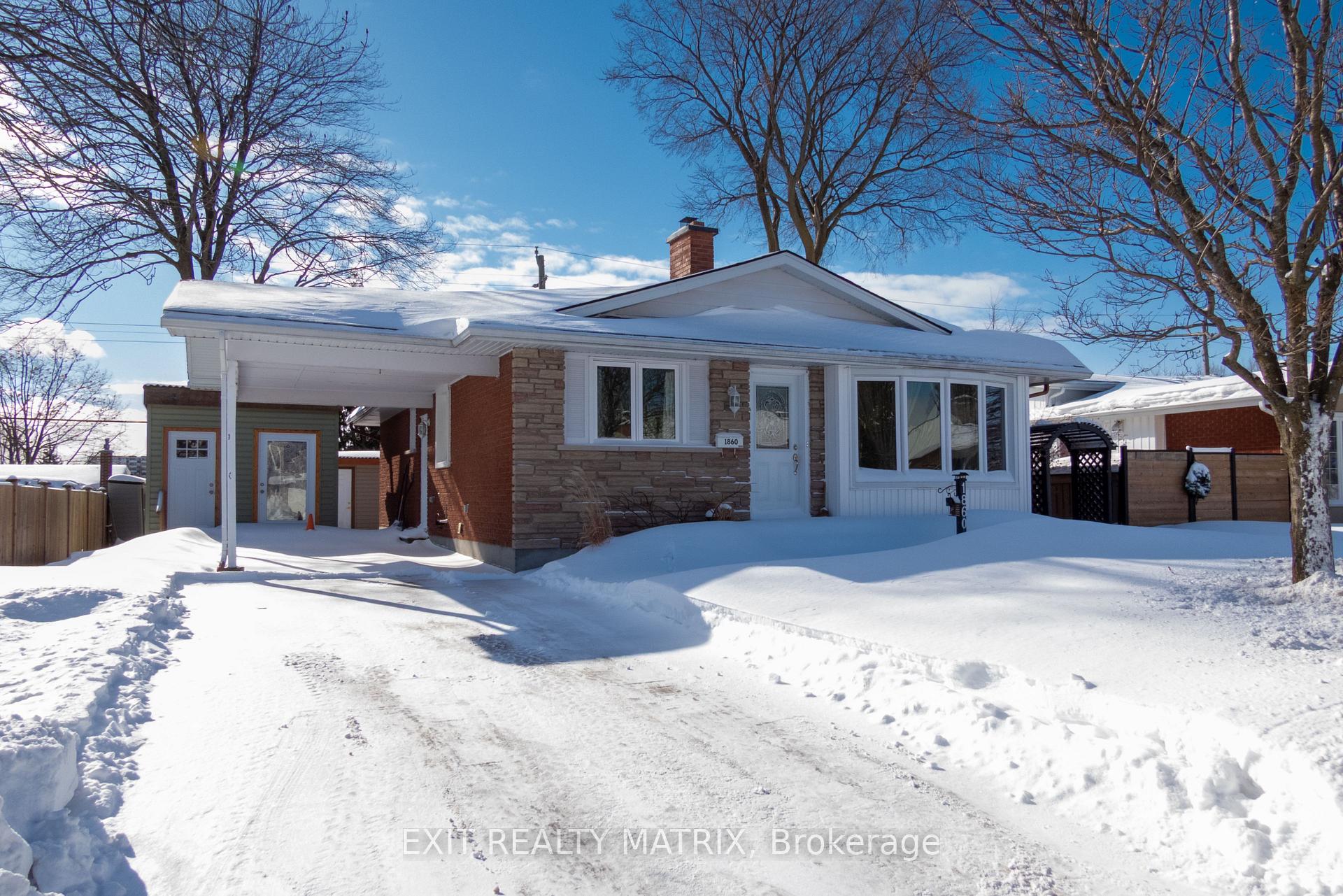 Front of 1860 Featherston Drive