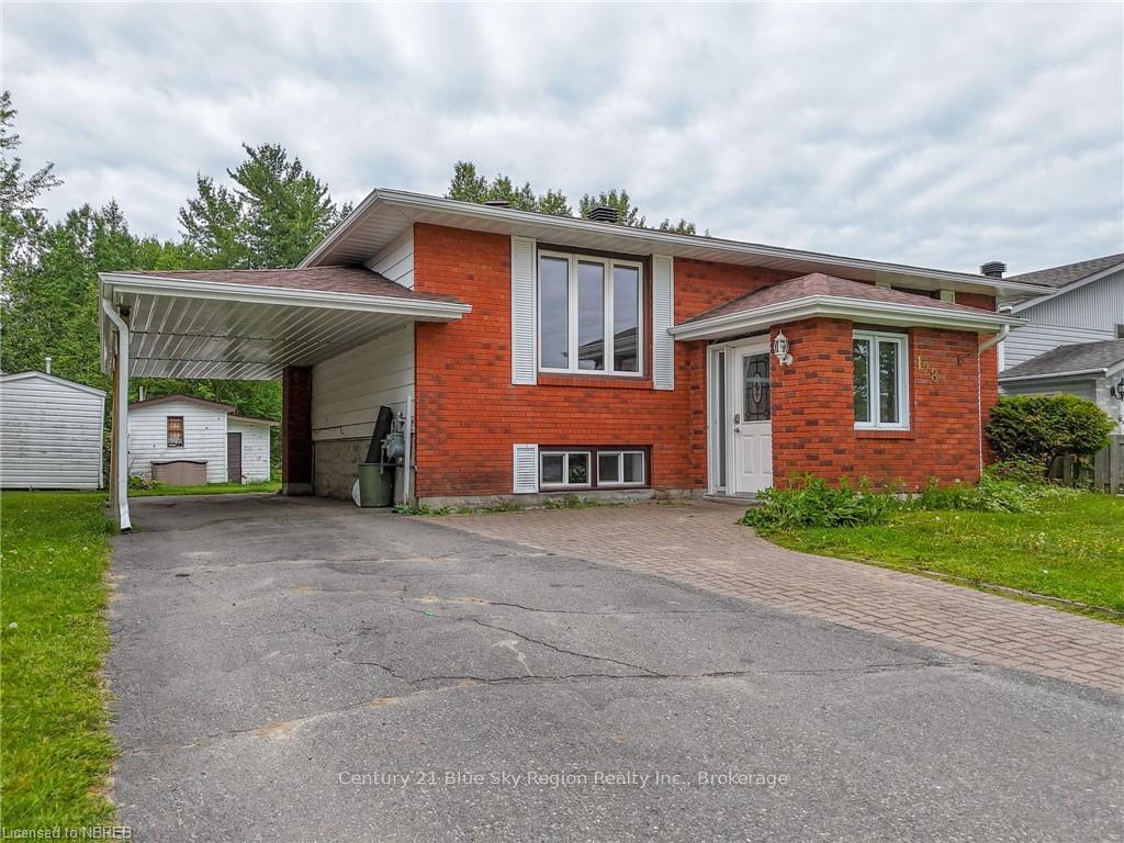 Photo 3 of 128 Aubry Street, West Nipissing, Sturgeon Falls — HOMEH
