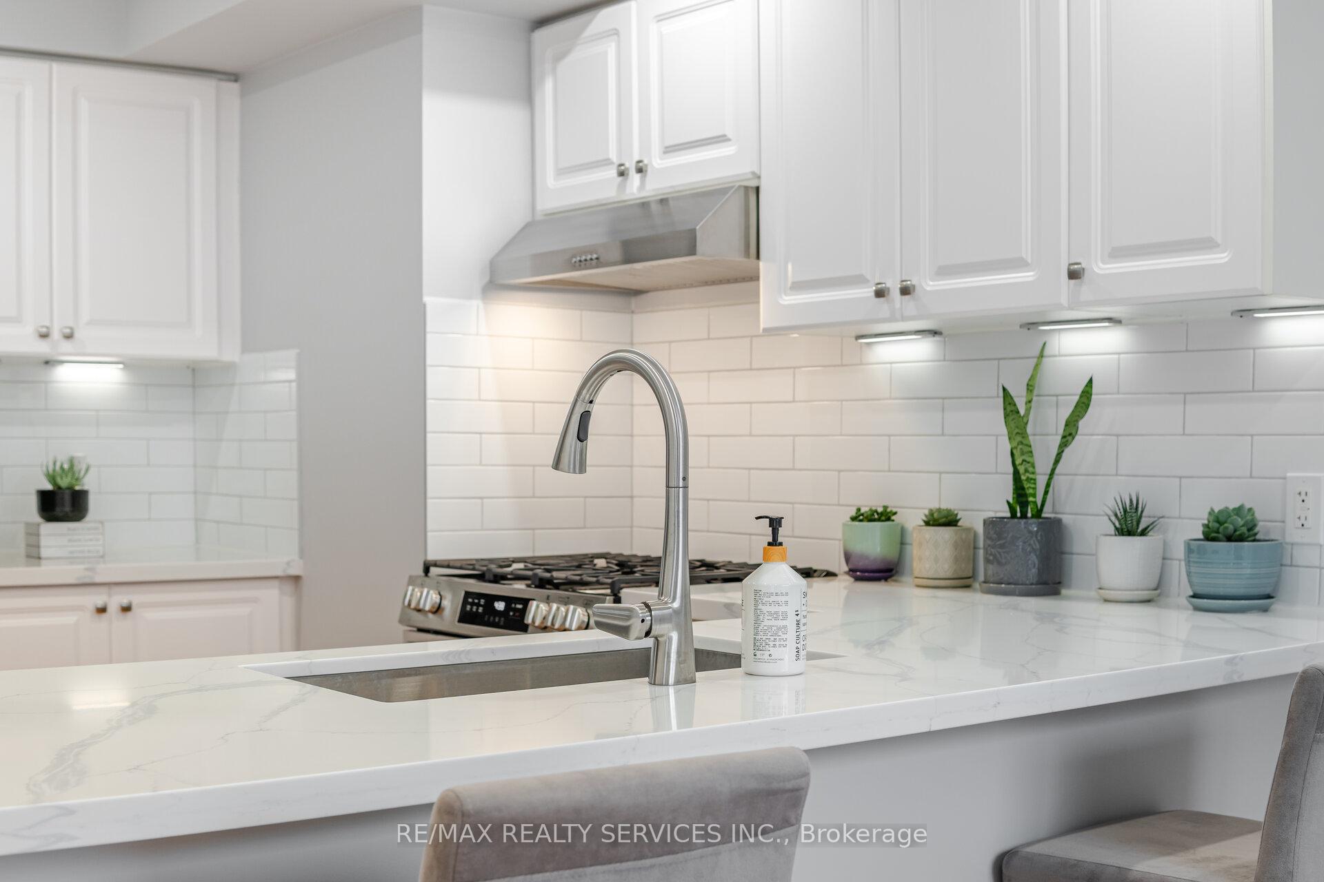 Photo 9 of 35 Luce Drive, Ajax, Northeast Ajax — HOMEH