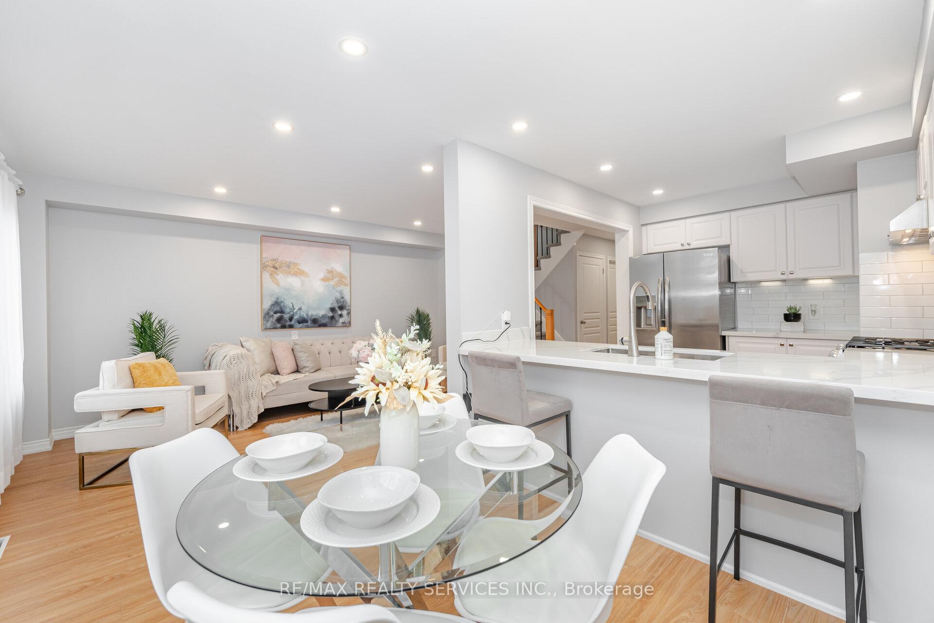 Photo 17 of 35 Luce Drive, Ajax, Northeast Ajax — HOMEH