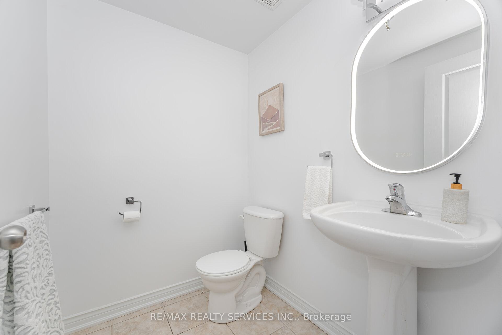 Photo 16 of 35 Luce Drive, Ajax, Northeast Ajax — HOMEH