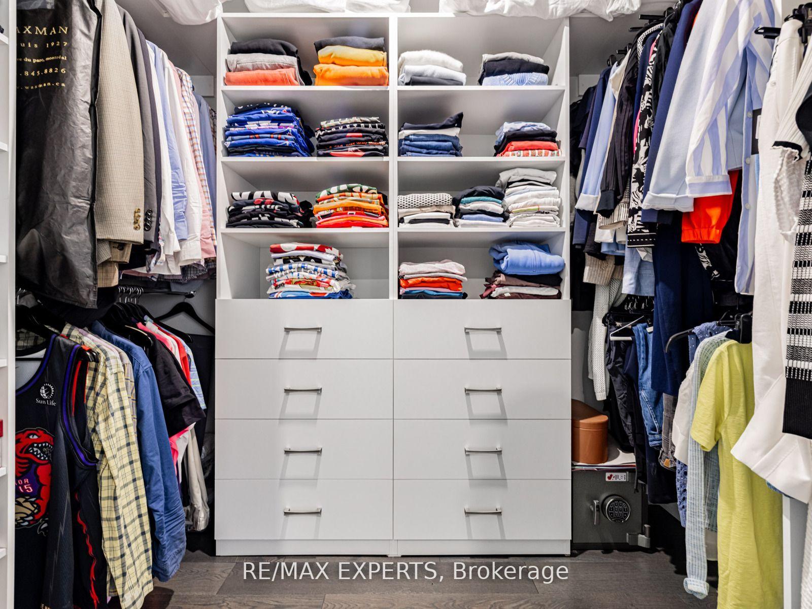 Photo 19 of 176 Sir Stevens Drive, Vaughan, Patterson — HOMEH
