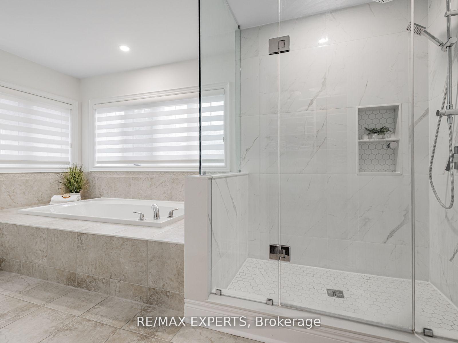 Photo 20 of 176 Sir Stevens Drive, Vaughan, Patterson — HOMEH