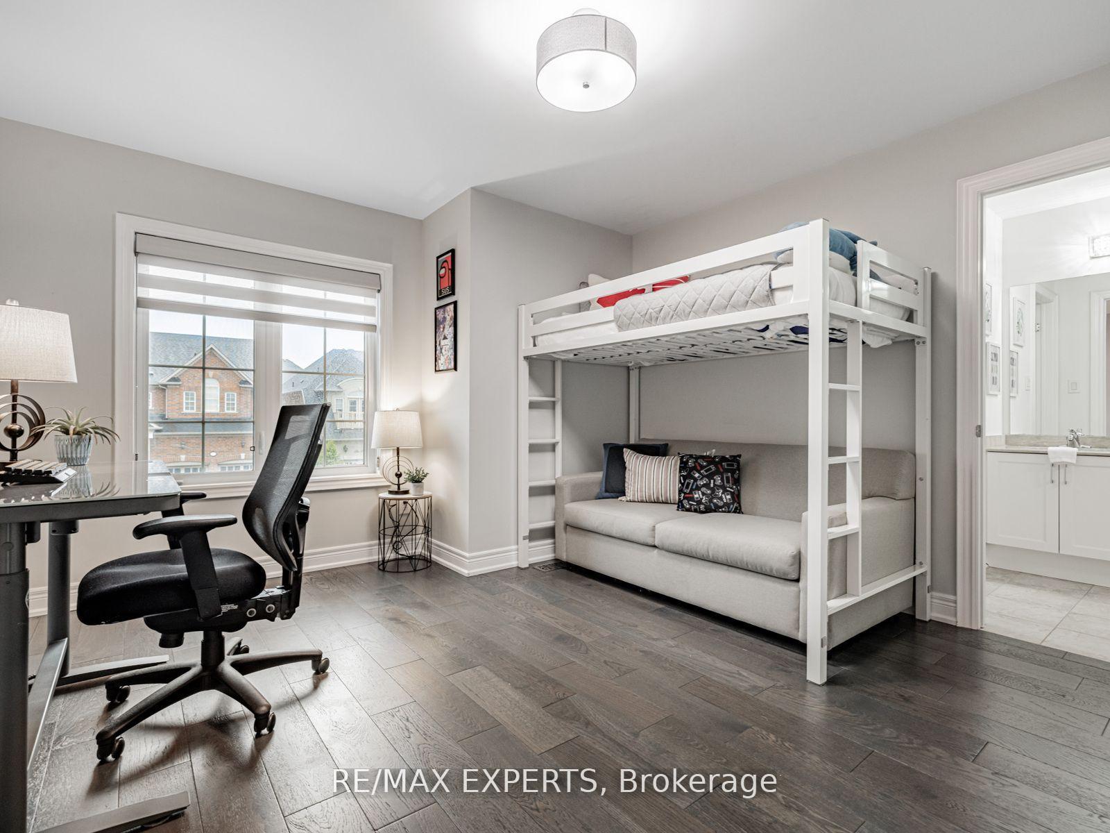 Photo 25 of 176 Sir Stevens Drive, Vaughan, Patterson — HOMEH