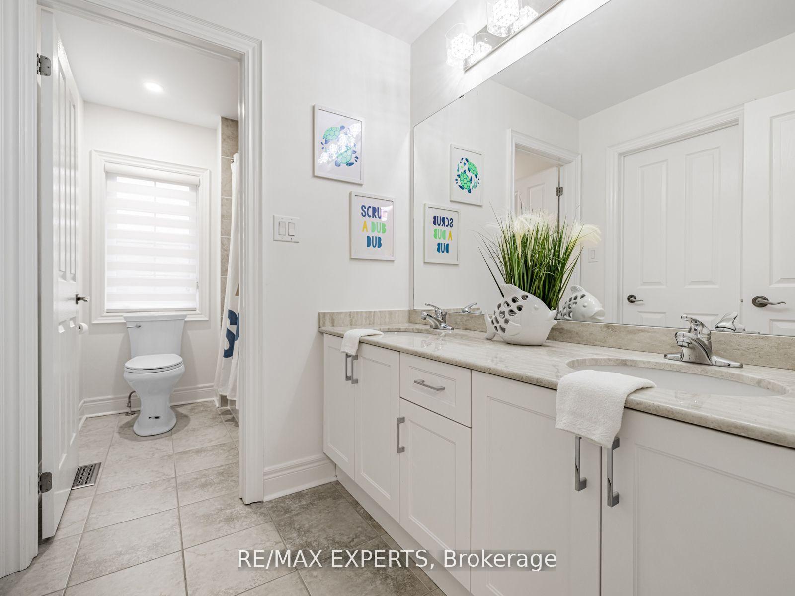 Photo 26 of 176 Sir Stevens Drive, Vaughan, Patterson — HOMEH