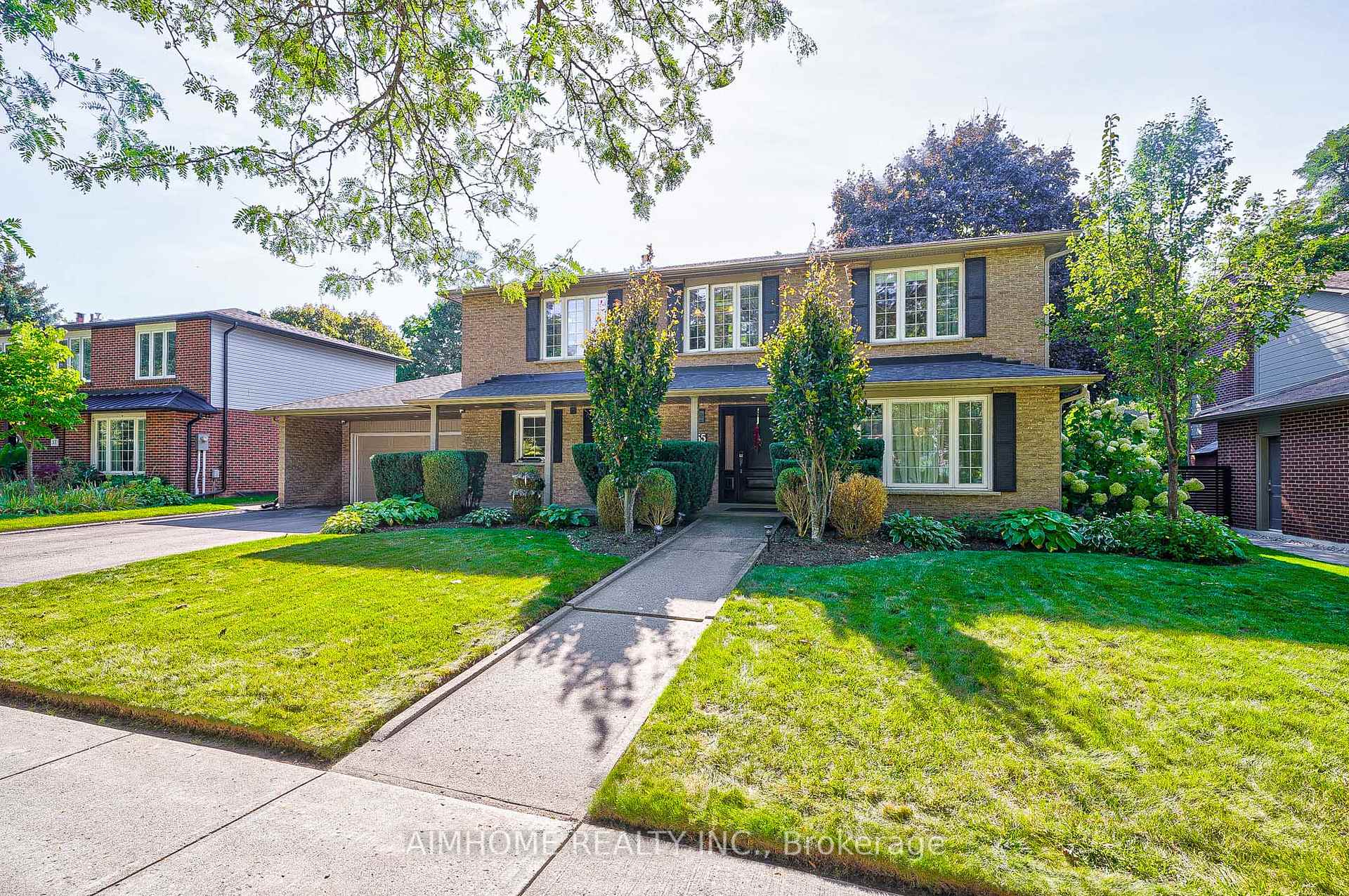 Photo 2 of 55 Sir Lancelot Drive, Markham, Markham Village — HOMEH