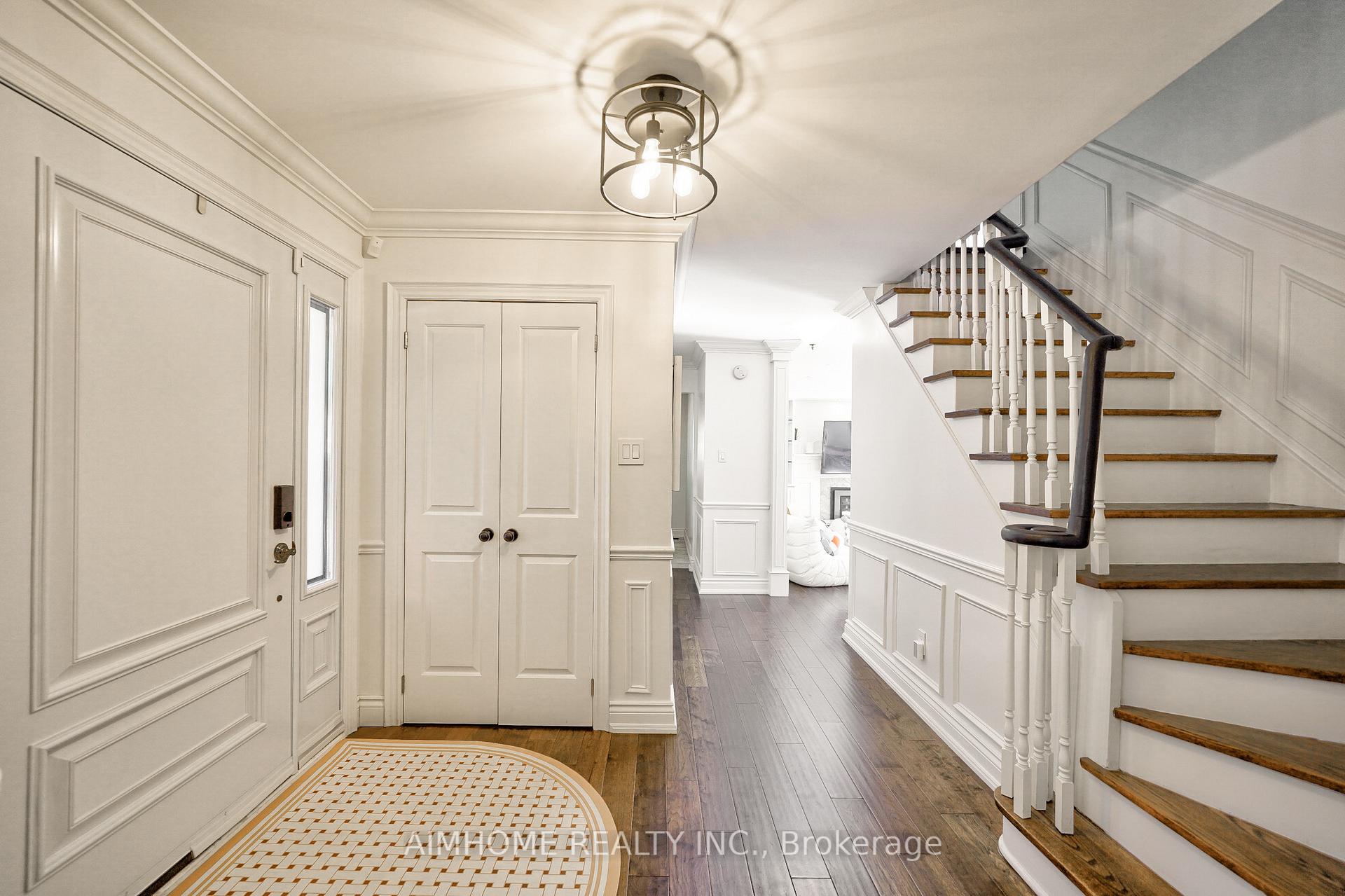 Photo 5 of 55 Sir Lancelot Drive, Markham, Markham Village — HOMEH