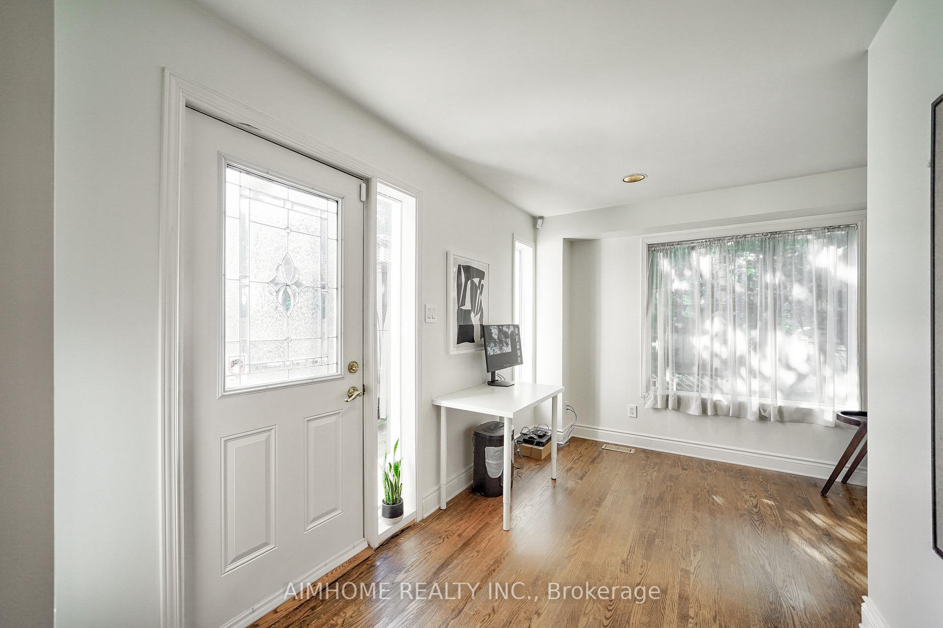 Photo 11 of 55 Sir Lancelot Drive, Markham, Markham Village — HOMEH