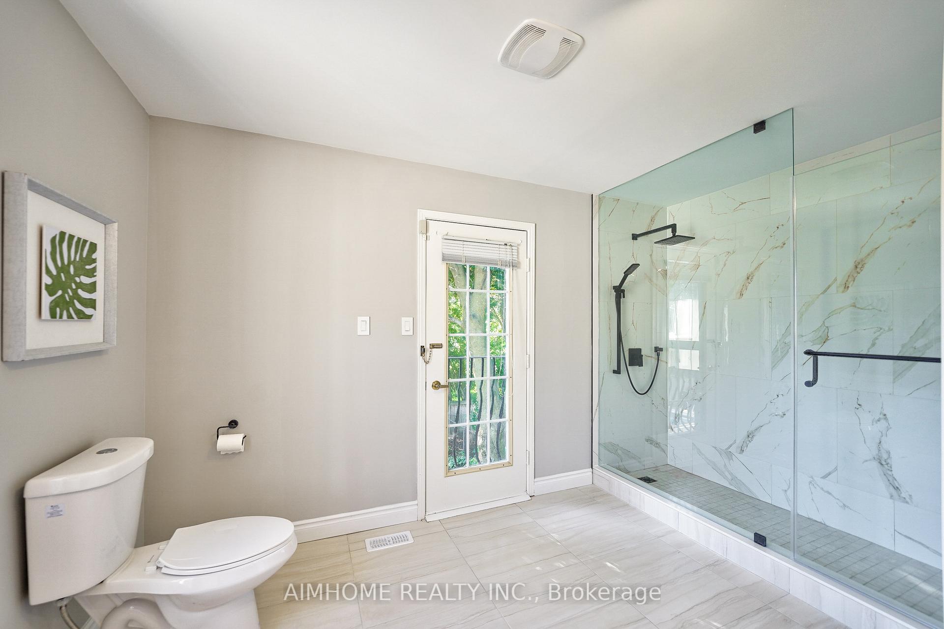 Photo 31 of 55 Sir Lancelot Drive, Markham, Markham Village — HOMEH