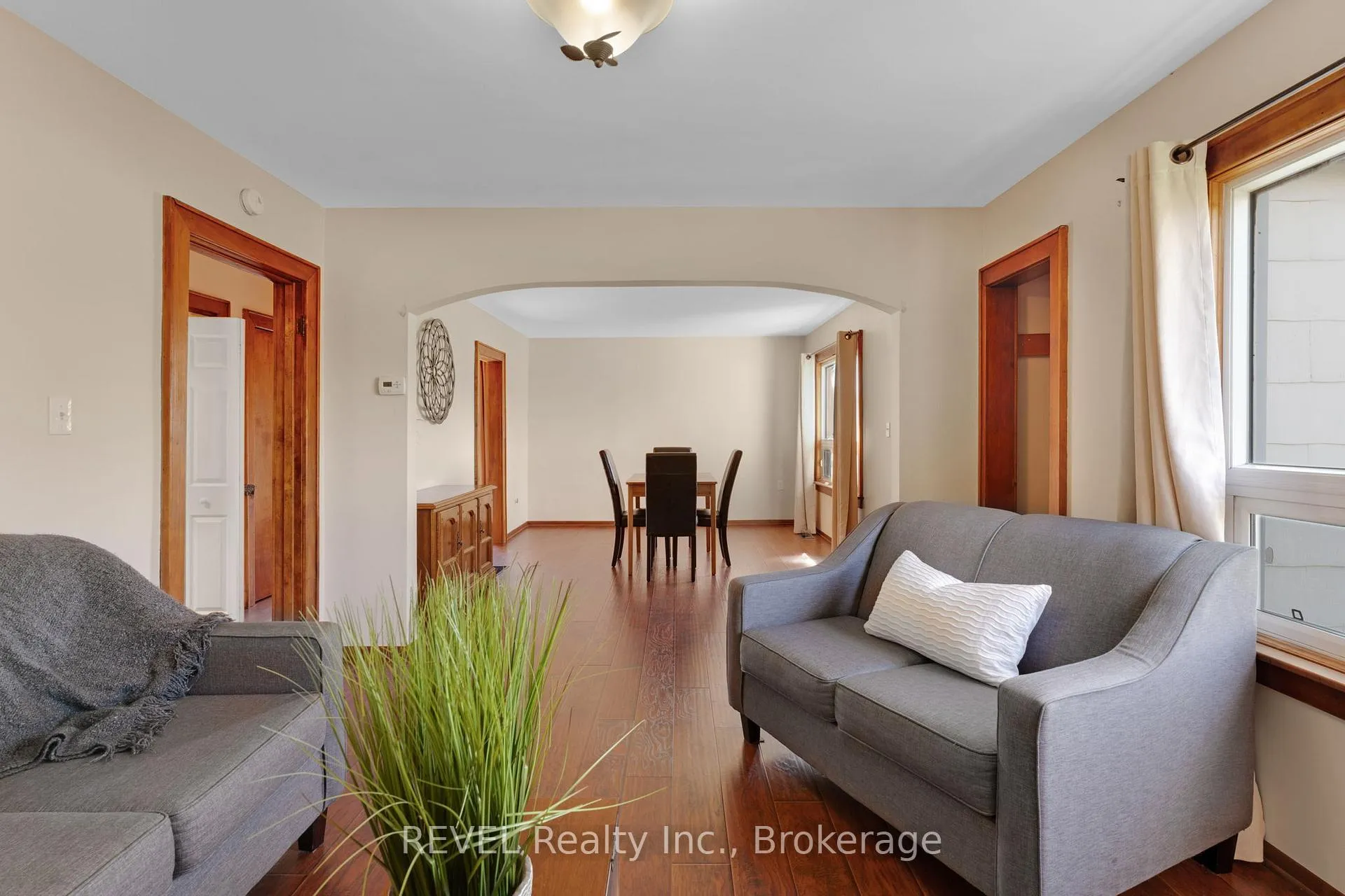 Photo 11 of 239 Becken Crescent, Welland, Cooks Mills — HOMEH