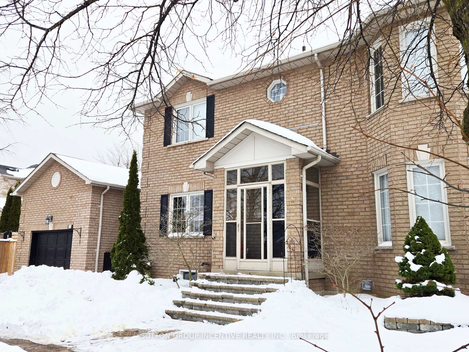 Photo 6 of 30 Bruce Crescent, Barrie, Bayshore — HOMEH