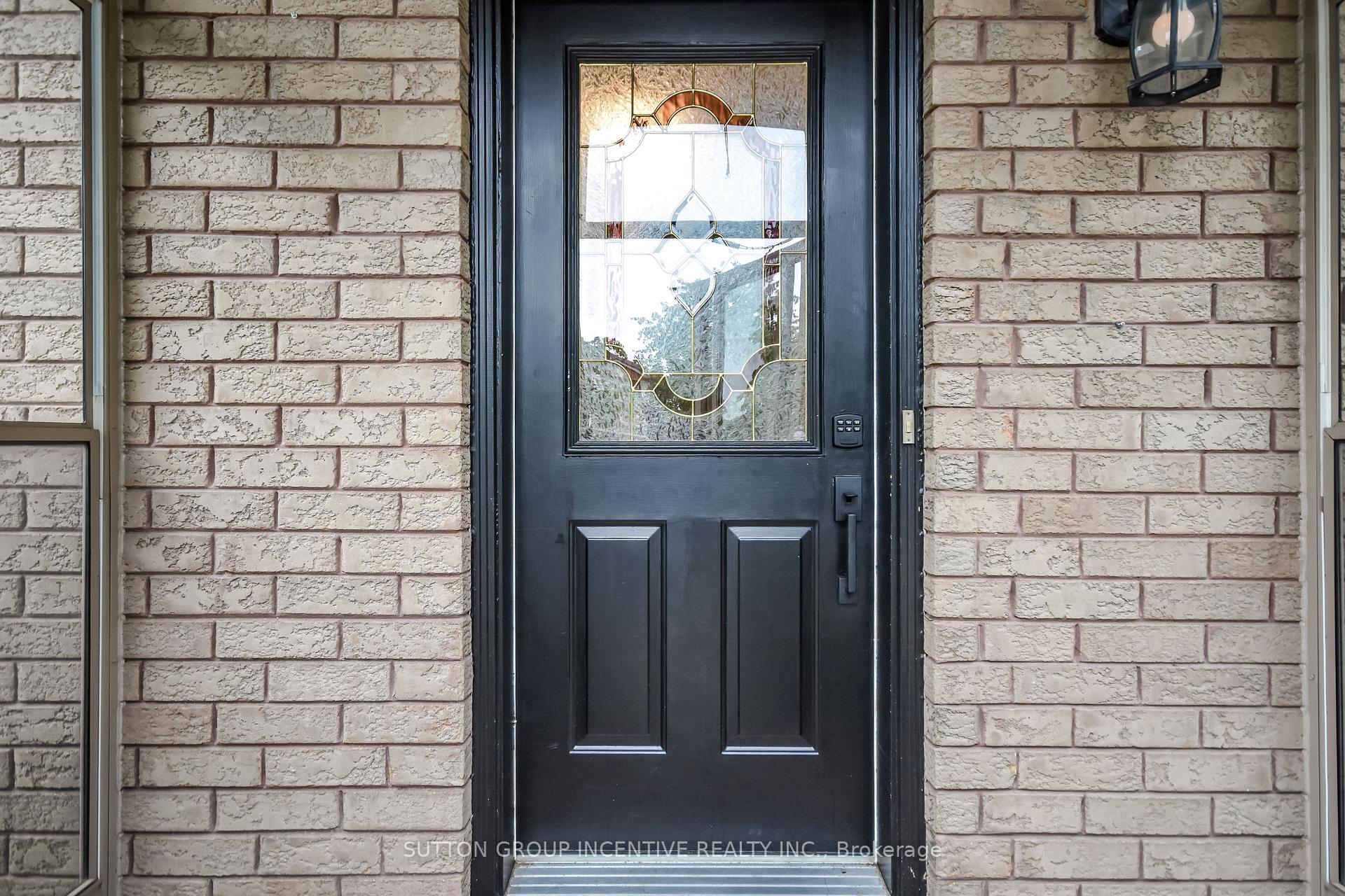 Photo 27 of 30 Bruce Crescent, Barrie, Bayshore — HOMEH