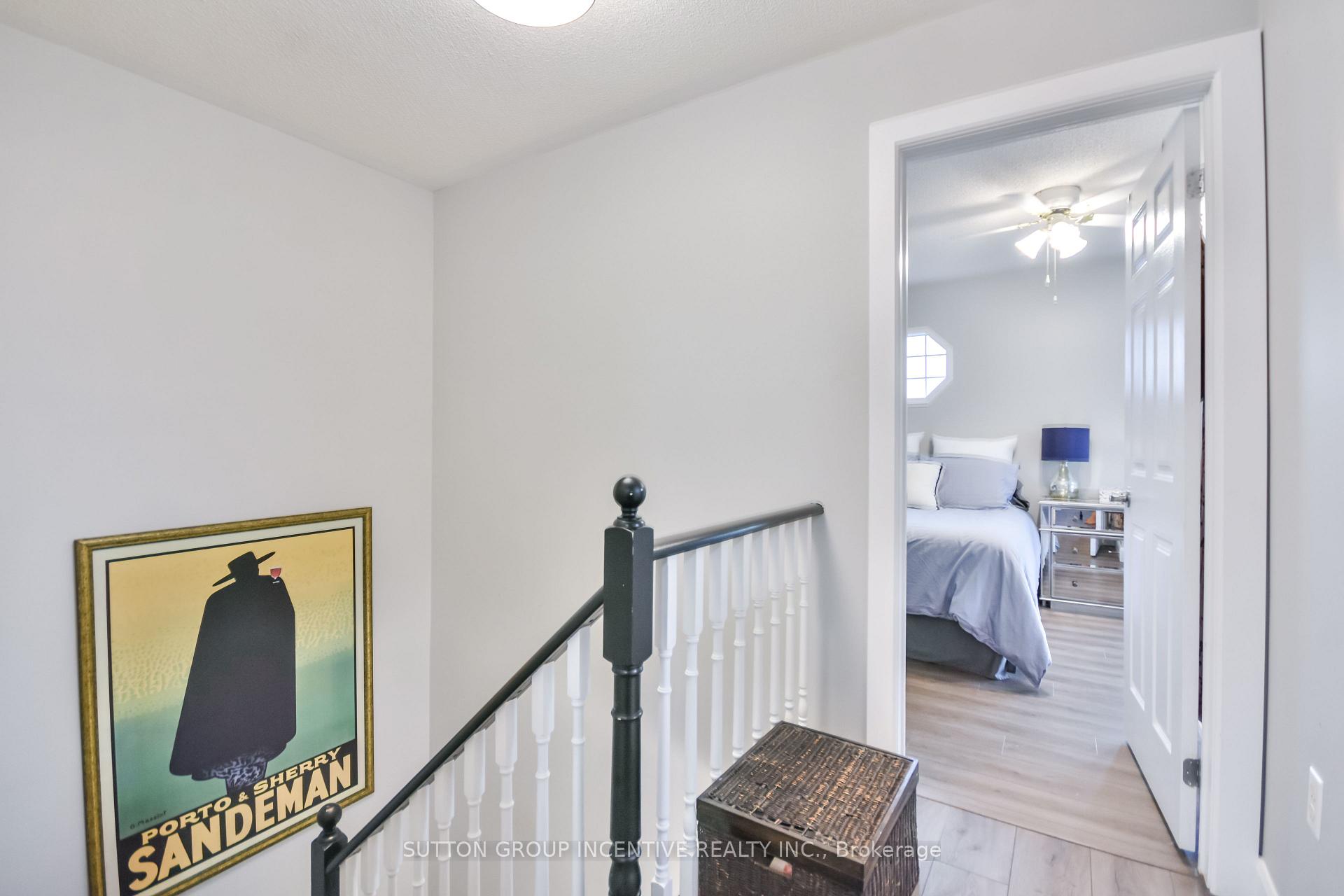 Photo 14 of 30 Bruce Crescent, Barrie, Bayshore — HOMEH