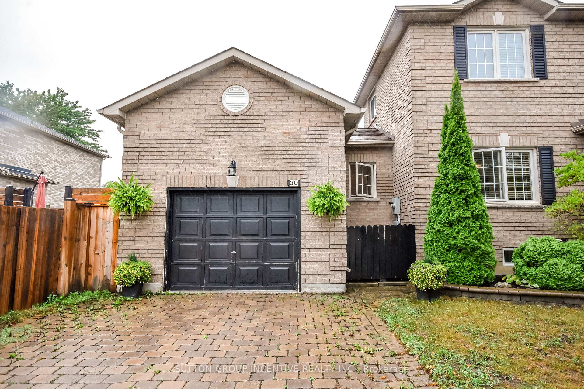 Photo 34 of 30 Bruce Crescent, Barrie, Bayshore — HOMEH