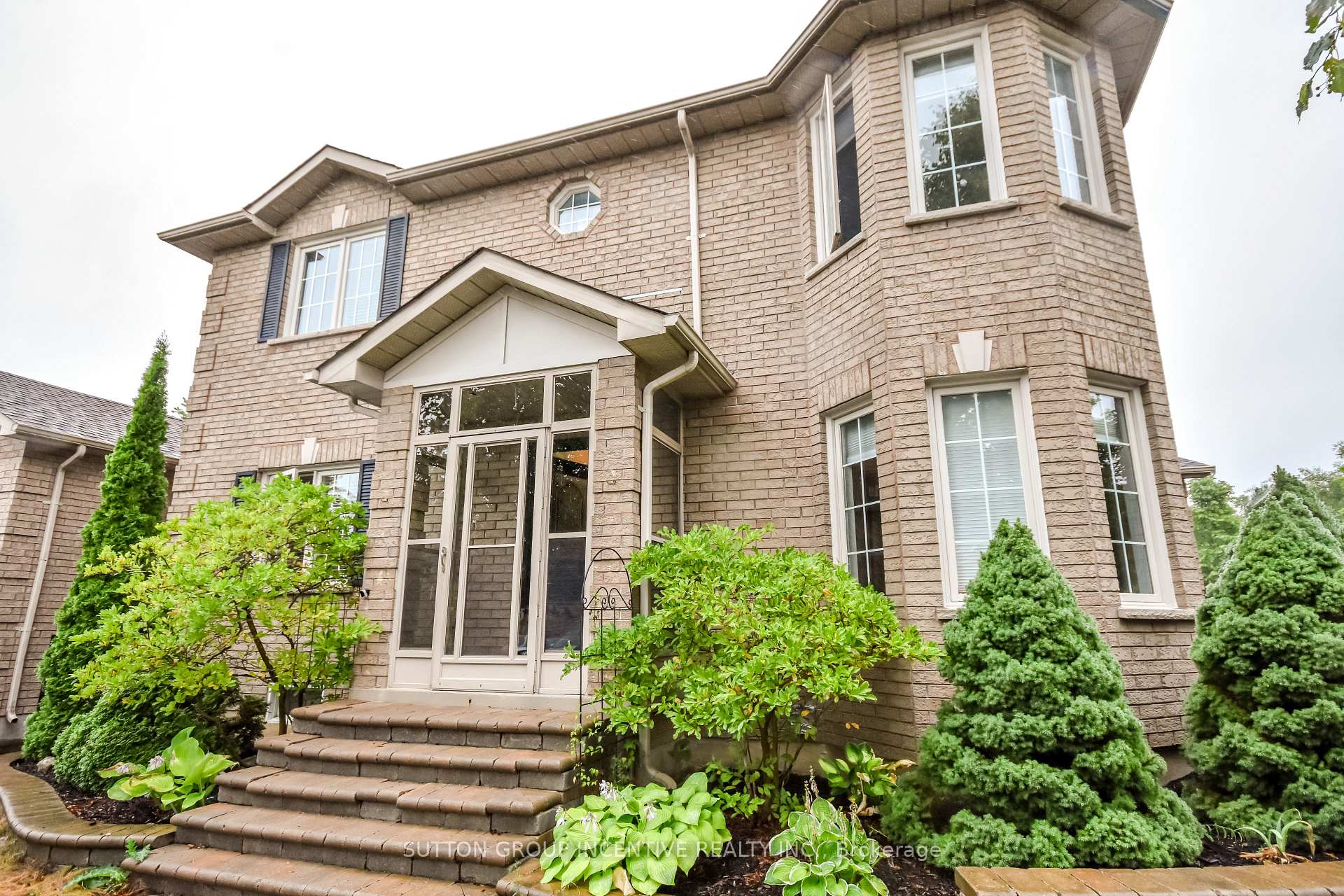 Photo 36 of 30 Bruce Crescent, Barrie, Bayshore — HOMEH