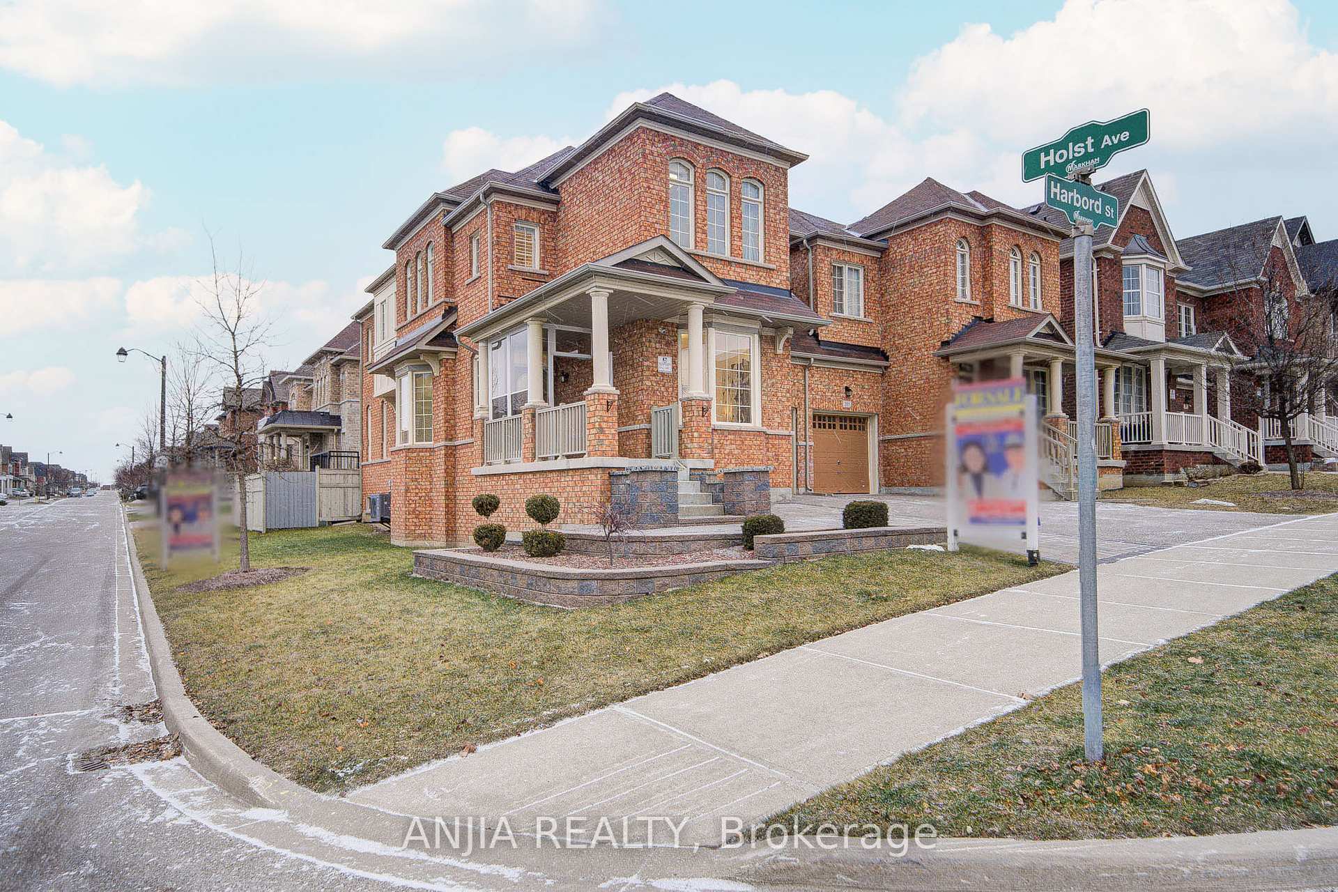 Photo 1 of 207 Harbord Street, Markham, Berczy — HOMEH