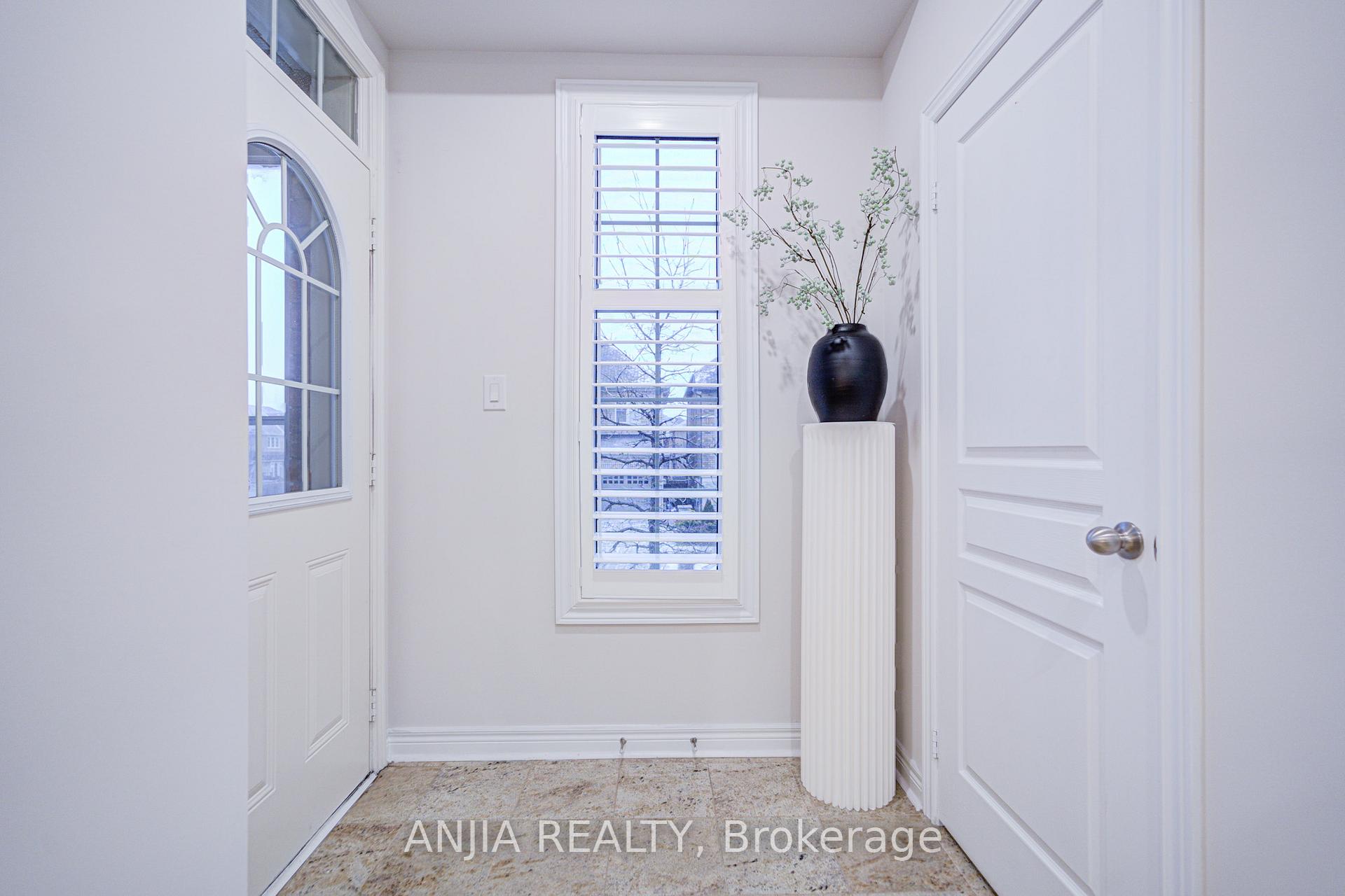 Photo 3 of 207 Harbord Street, Markham, Berczy — HOMEH