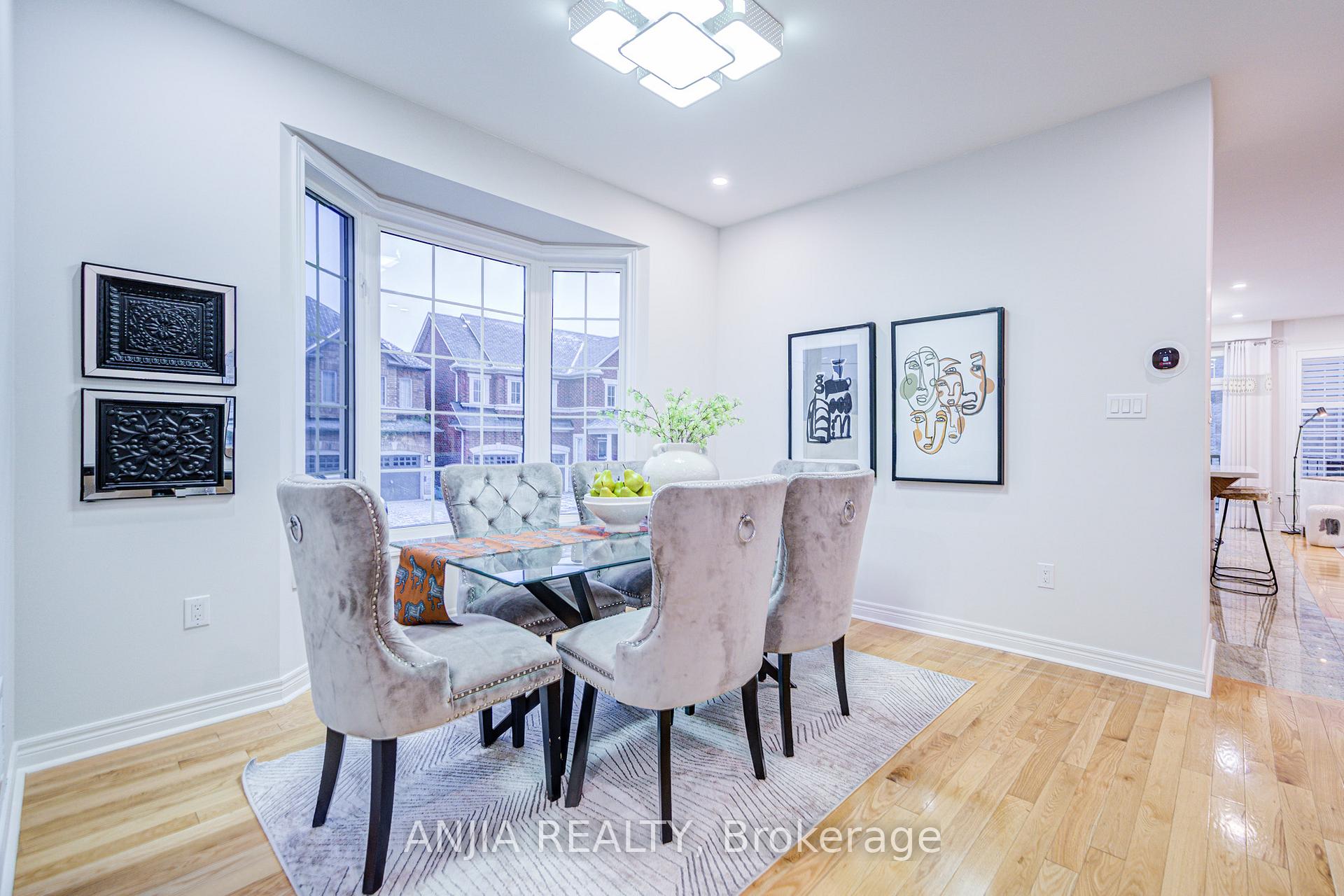 Photo 6 of 207 Harbord Street, Markham, Berczy — HOMEH