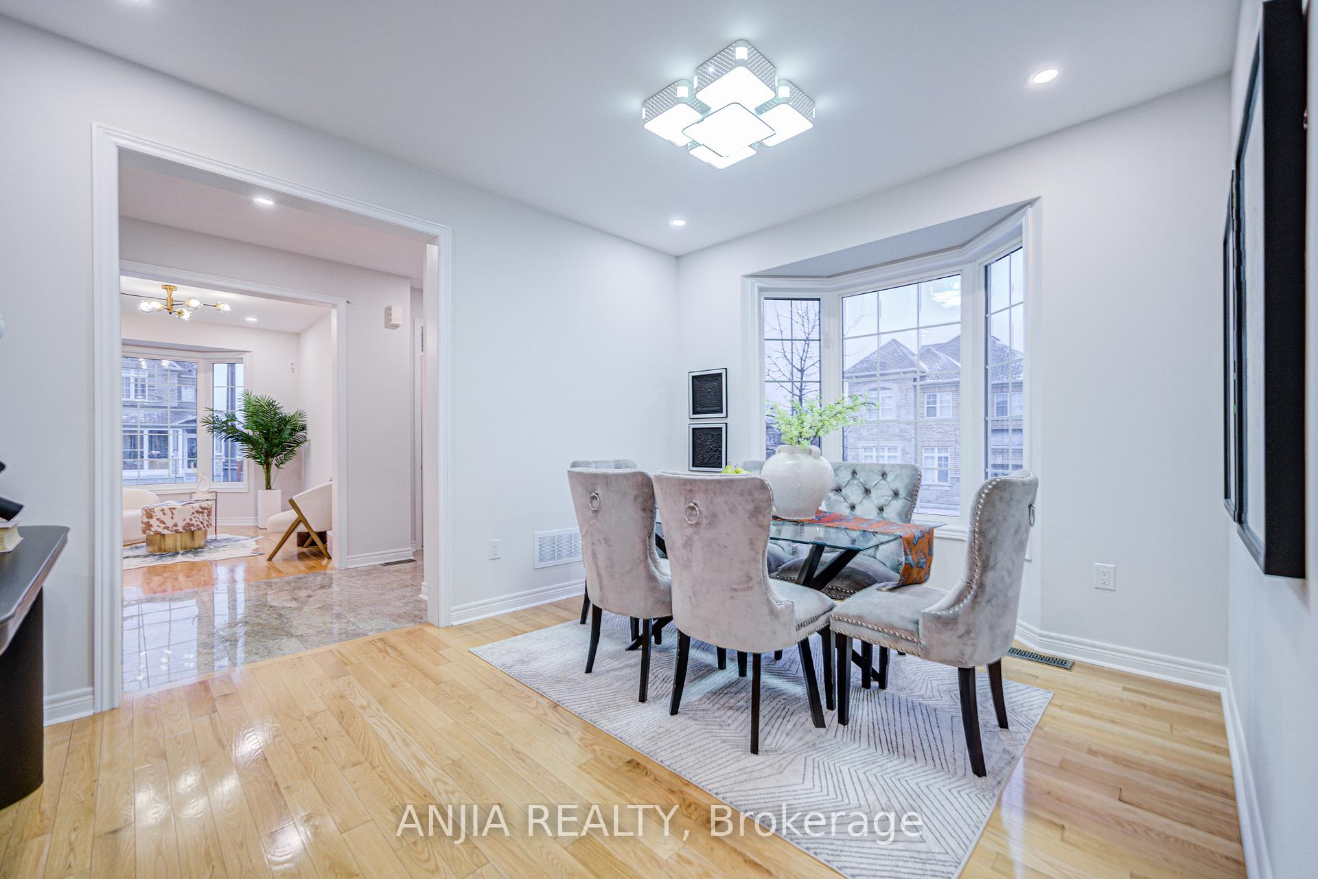 Photo 7 of 207 Harbord Street, Markham, Berczy — HOMEH