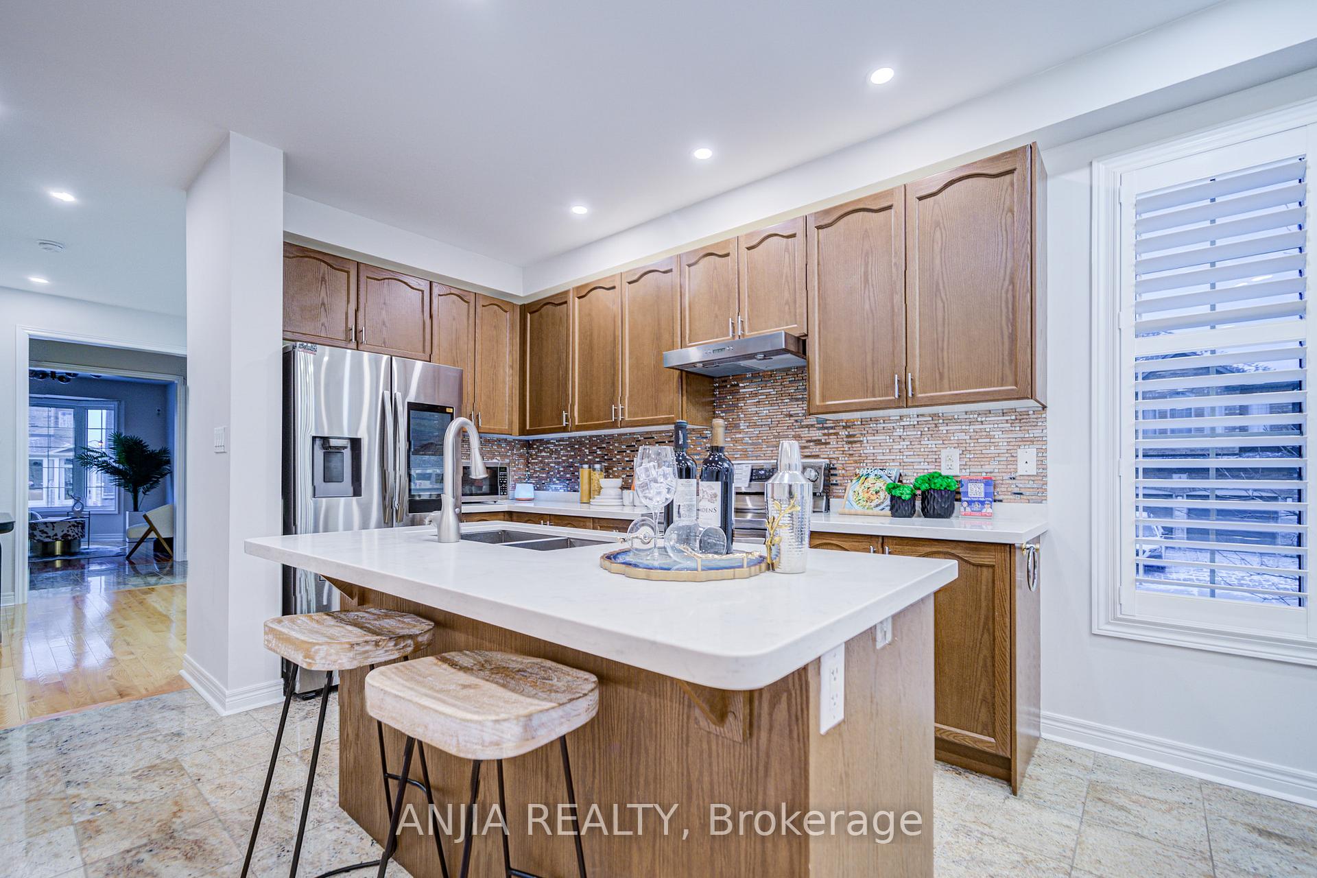 Photo 16 of 207 Harbord Street, Markham, Berczy — HOMEH