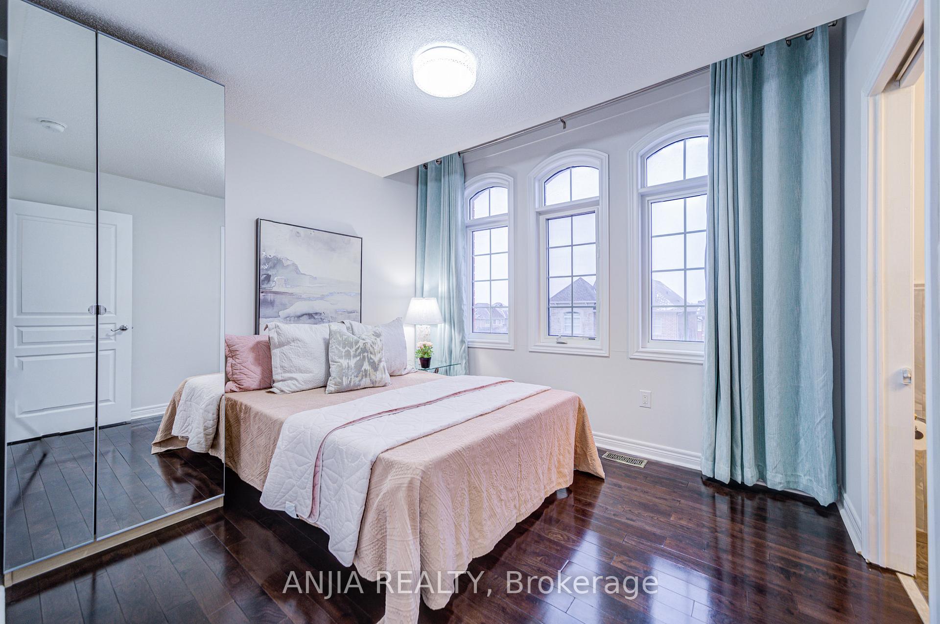 Photo 27 of 207 Harbord Street, Markham, Berczy — HOMEH