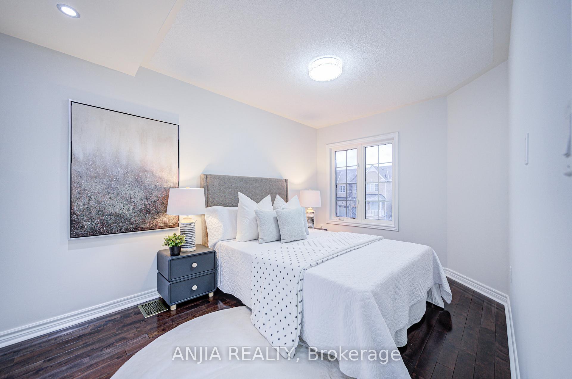 Photo 30 of 207 Harbord Street, Markham, Berczy — HOMEH
