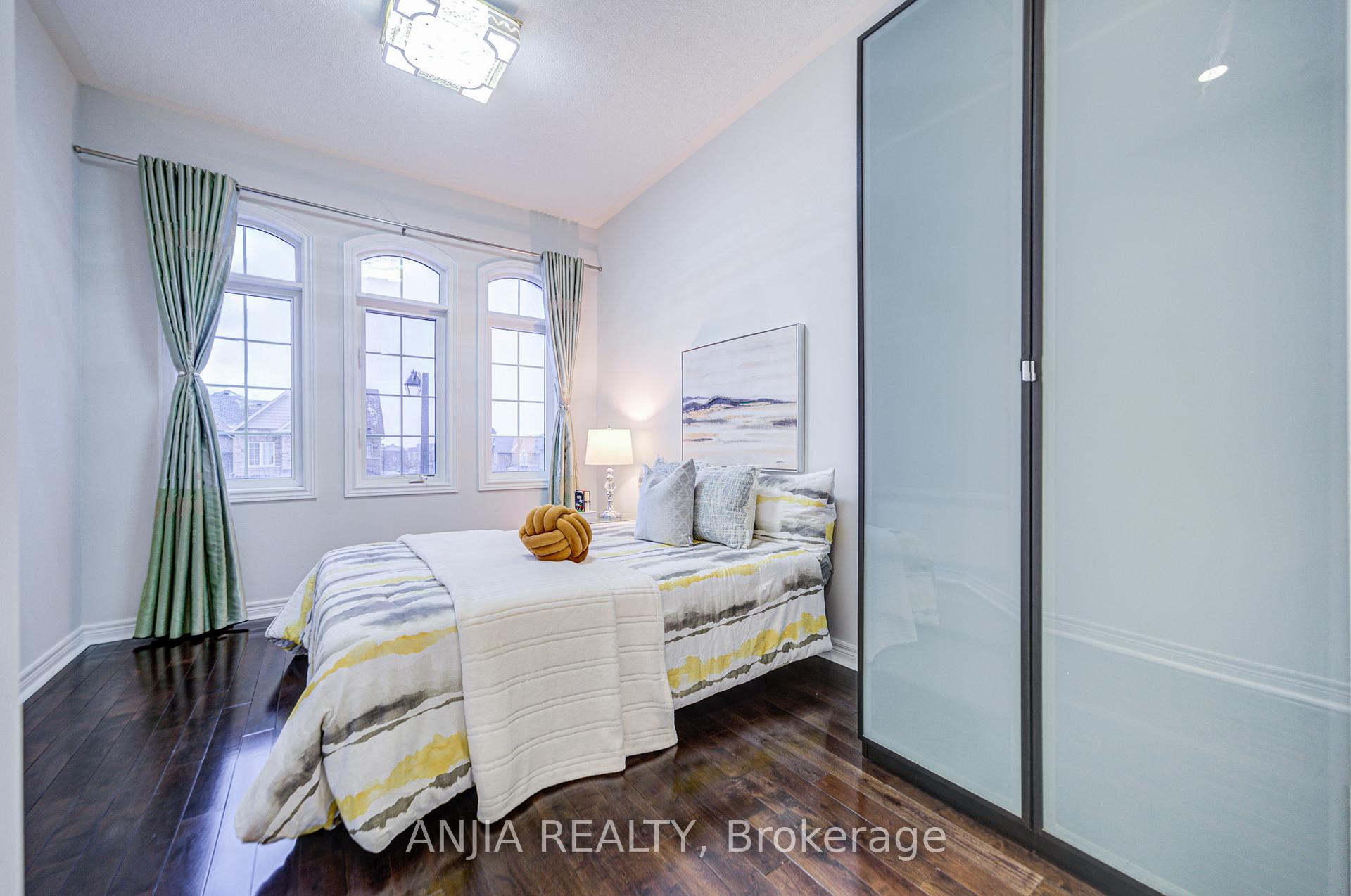 Photo 33 of 207 Harbord Street, Markham, Berczy — HOMEH