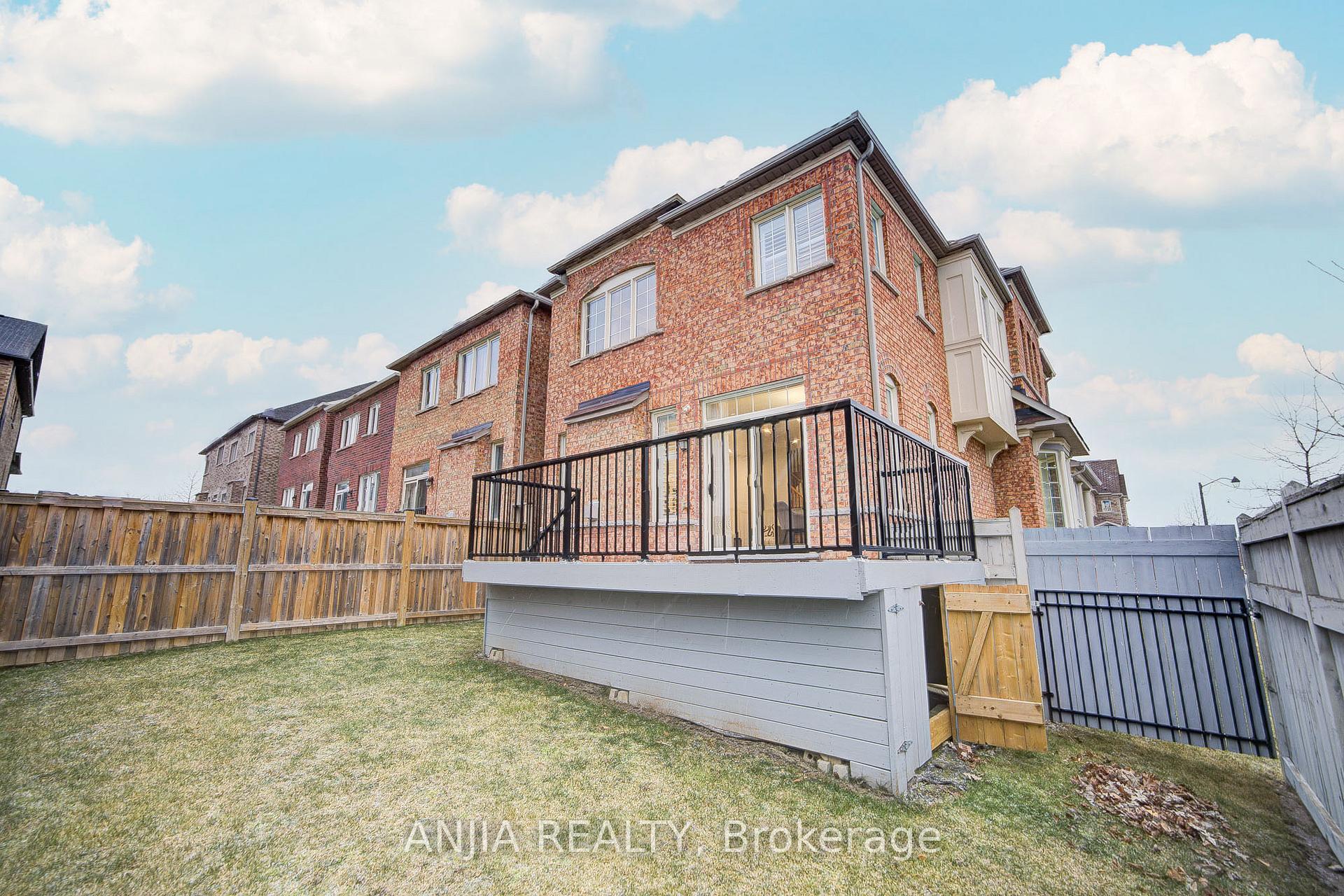 Photo 38 of 207 Harbord Street, Markham, Berczy — HOMEH