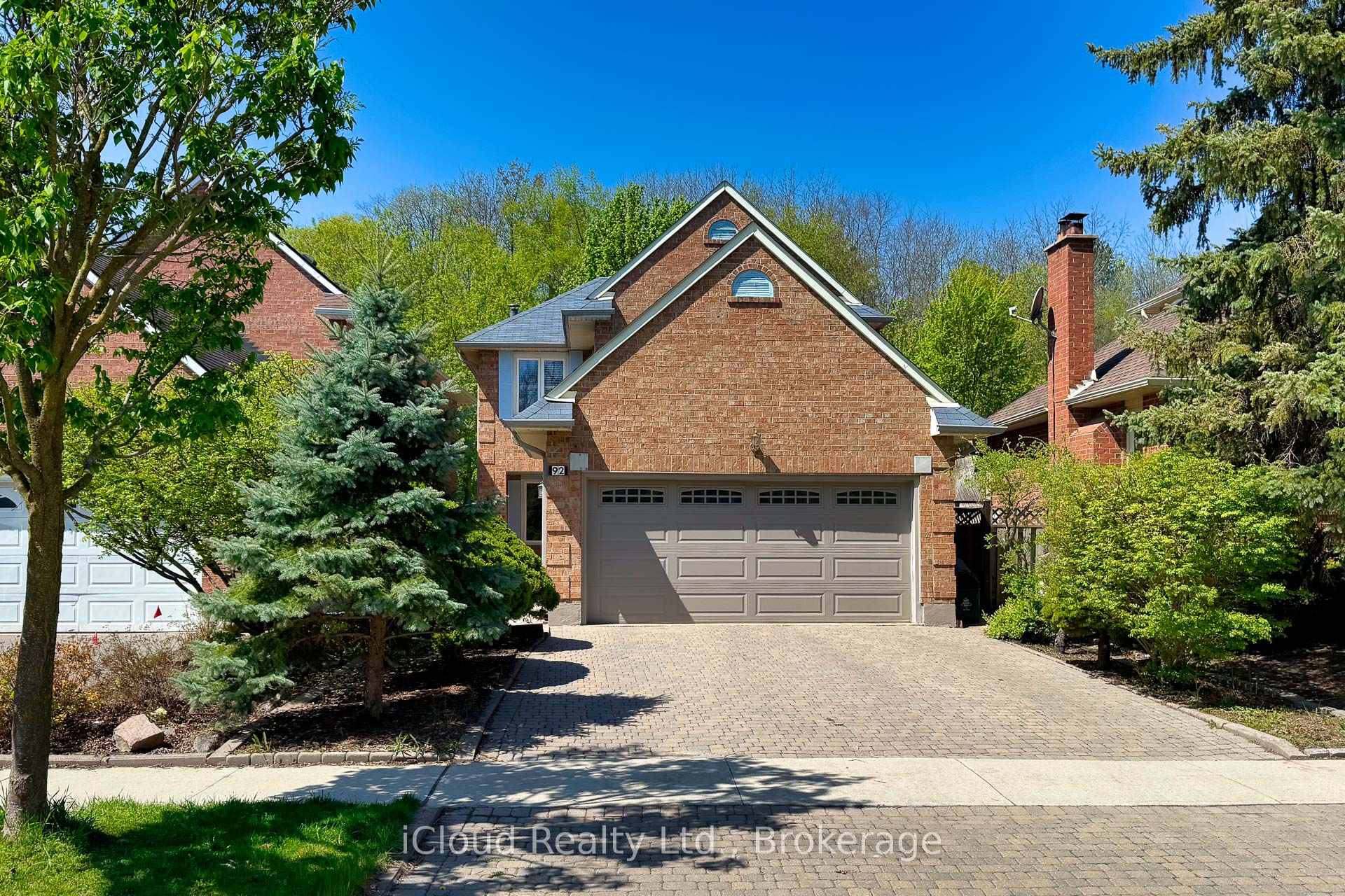 Photo 2 of 92 Rosebury Lane, Vaughan, West Woodbridge — HOMEH