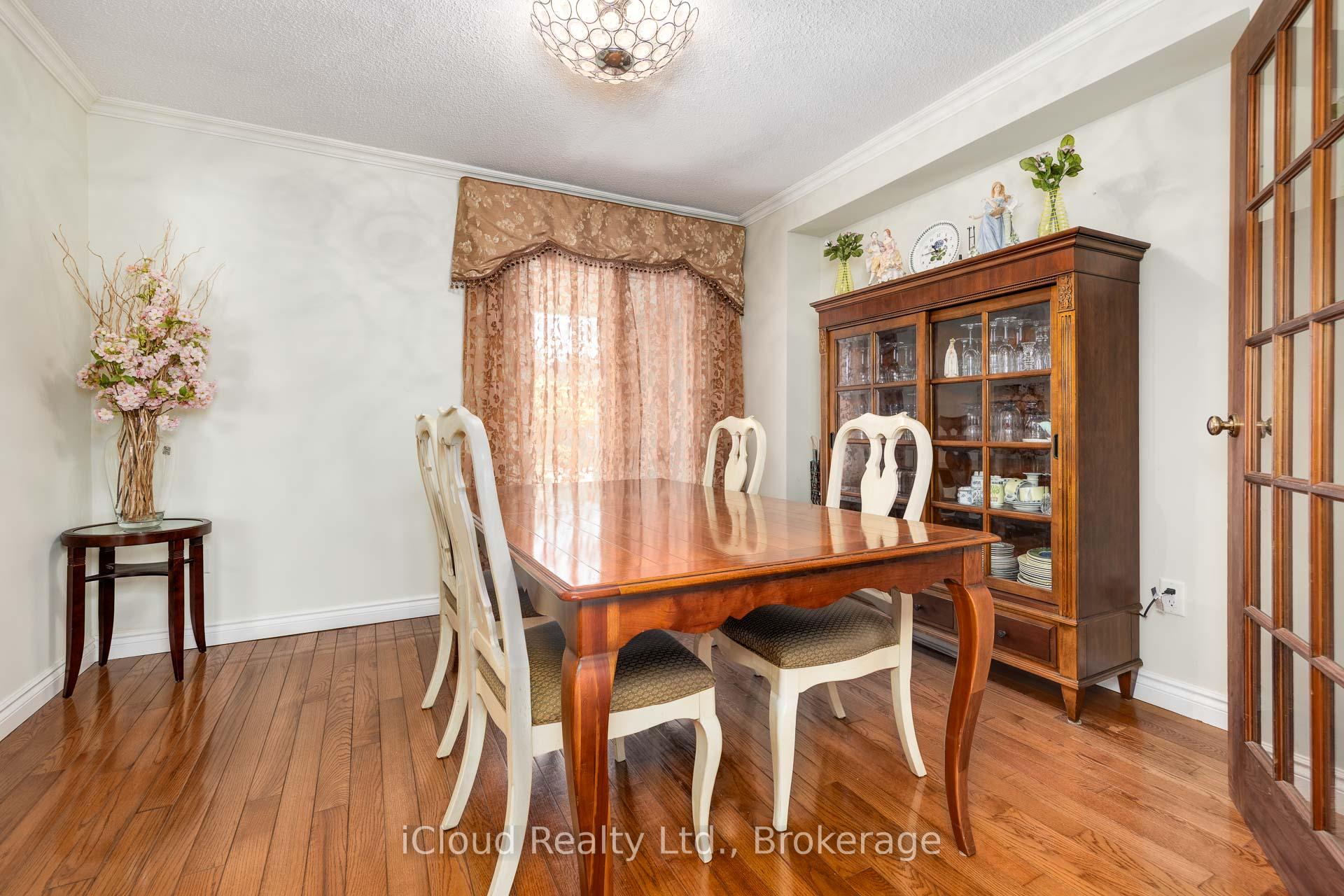 Photo 12 of 92 Rosebury Lane, Vaughan, West Woodbridge — HOMEH