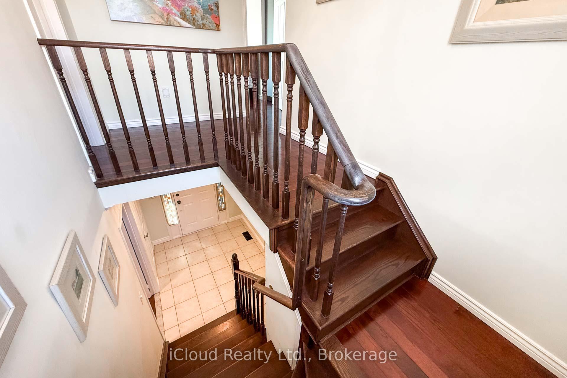 Photo 17 of 92 Rosebury Lane, Vaughan, West Woodbridge — HOMEH