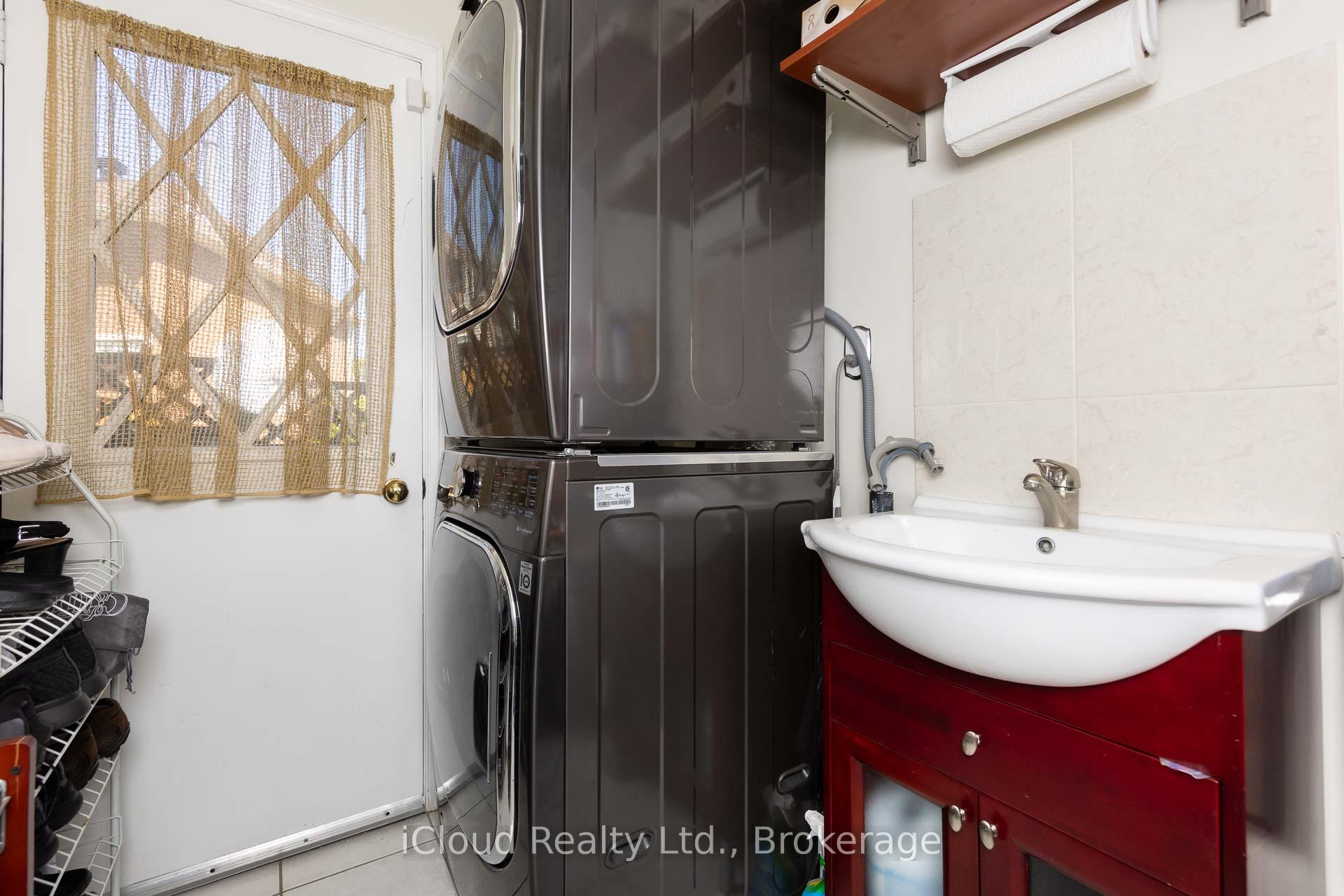 Photo 28 of 92 Rosebury Lane, Vaughan, West Woodbridge — HOMEH