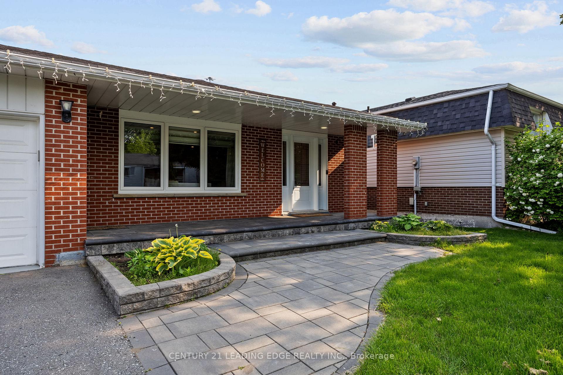 Photo 2 of 7 Flemington Court, Whitby, Lynde Creek — HOMEH
