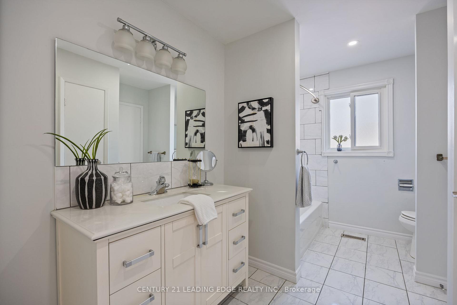 Photo 17 of 7 Flemington Court, Whitby, Lynde Creek — HOMEH