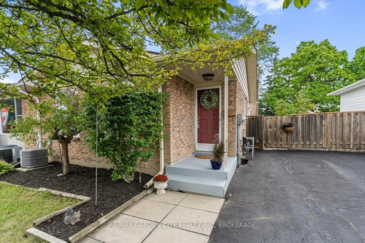 Photo 1 of 68 Barrington Drive, Welland, Prince Charles — HOMEH